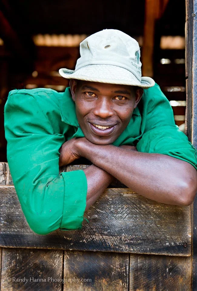 Naipoki's handler Nikon D3s, 24-70mm f/2.8 @ 62mm, ISO 800, f/4.5 at 1/60 sec