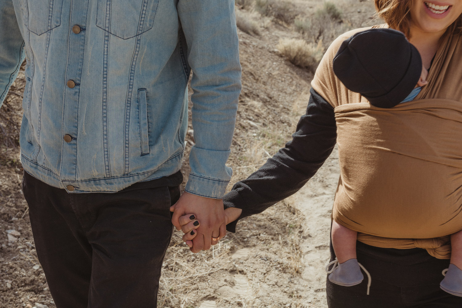 Wilson Canyon Family Session mom and dad holding hands photo