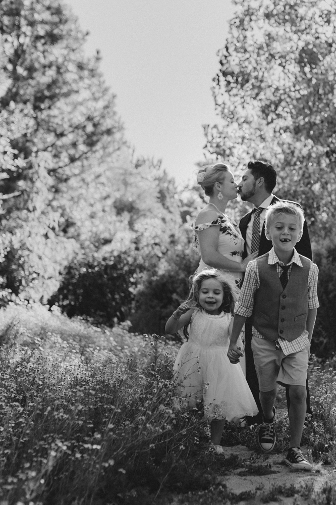 Rancho San Rafael Regional Park photo session, family portrait 