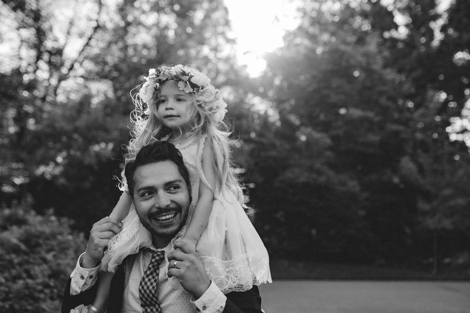 Rancho San Rafael Regional Park photo session, daughter on dad's shoulders photo