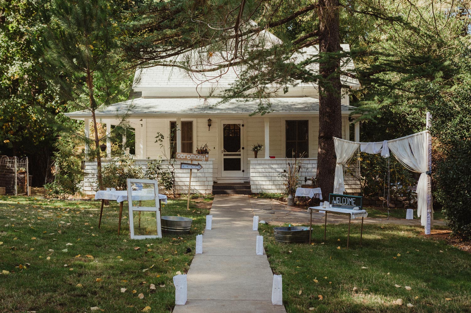 Nevada city backyard wedding photo