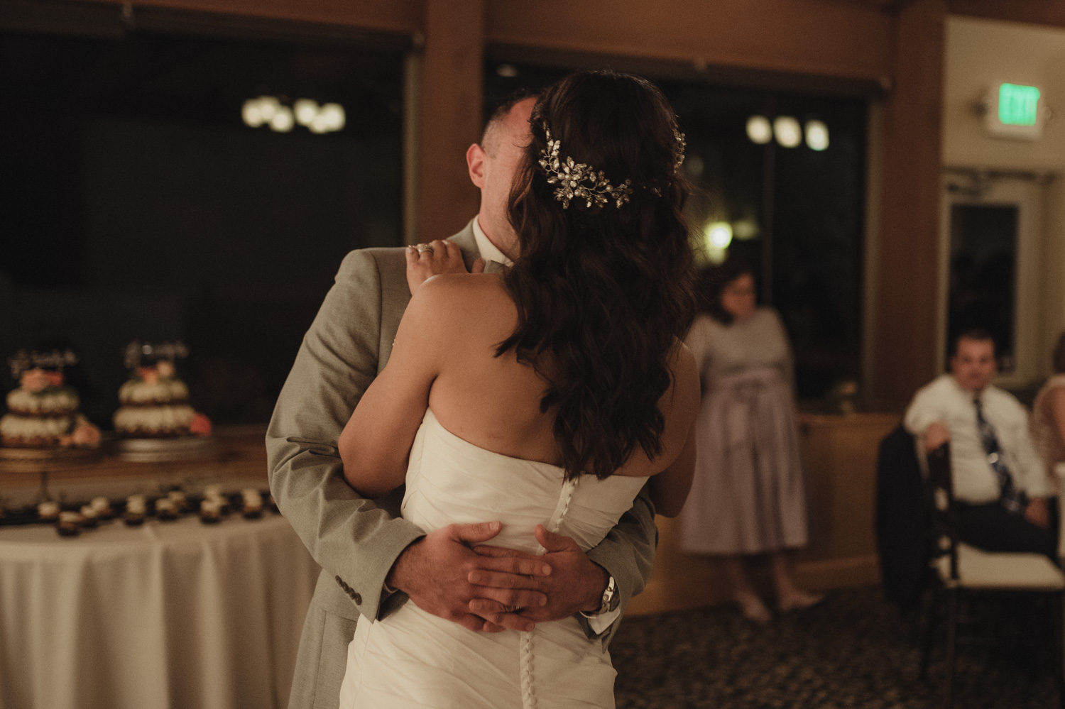 Tannenbaum Wedding Venue couple dancing photo