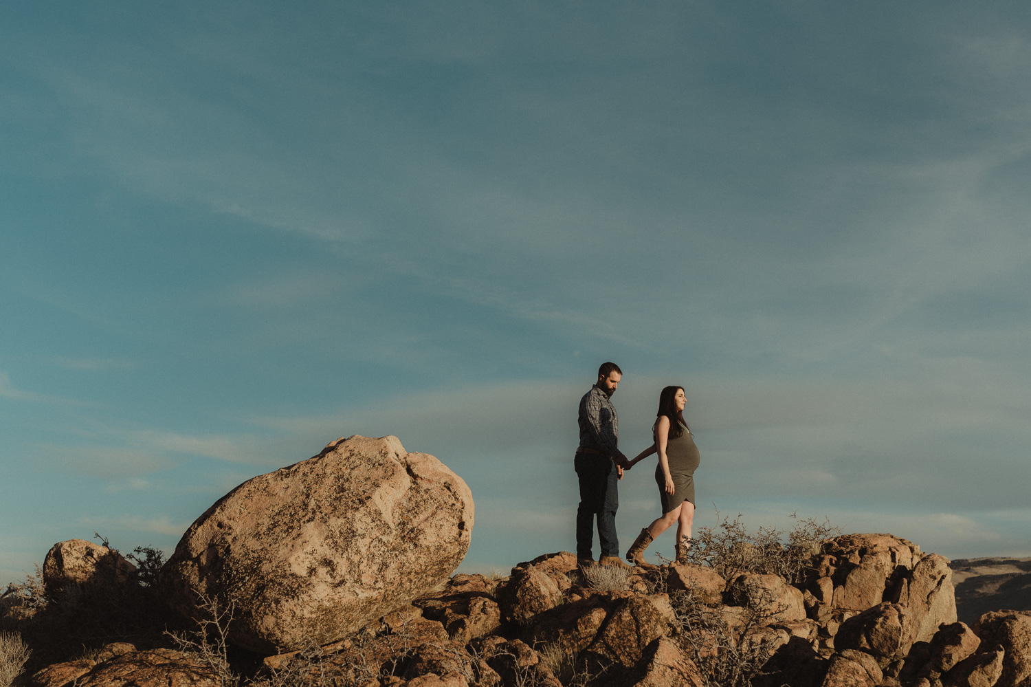 Reno maternity photographer couples photo