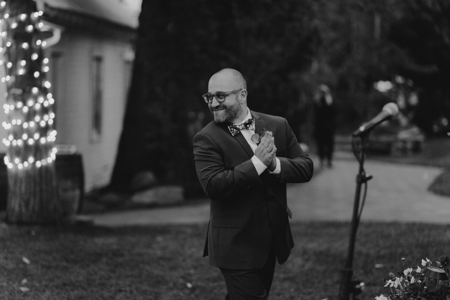 Twenty Mile House Wedding Photographer, best man giving his toast 