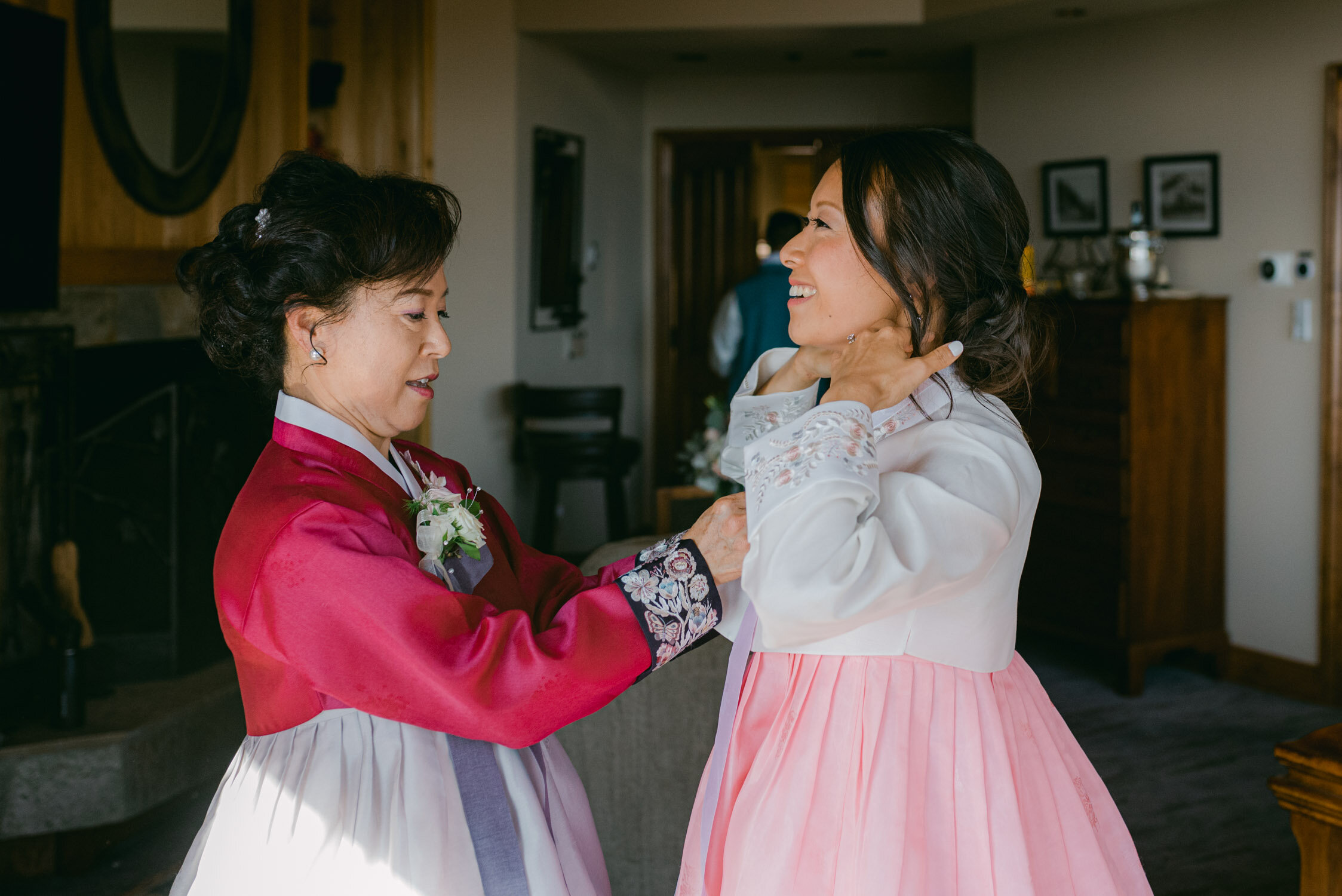 Tahoe Blue Estate Wedding, photo of the family getting ready for the Korean and Chinese ceremony 