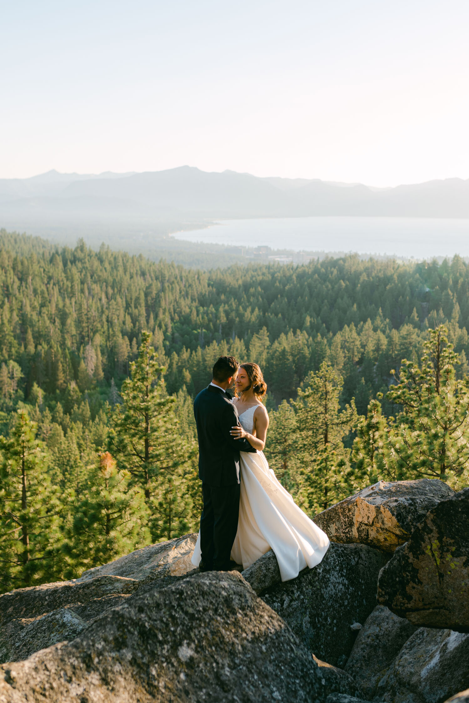 Tahoe Blue estate wedding photographer