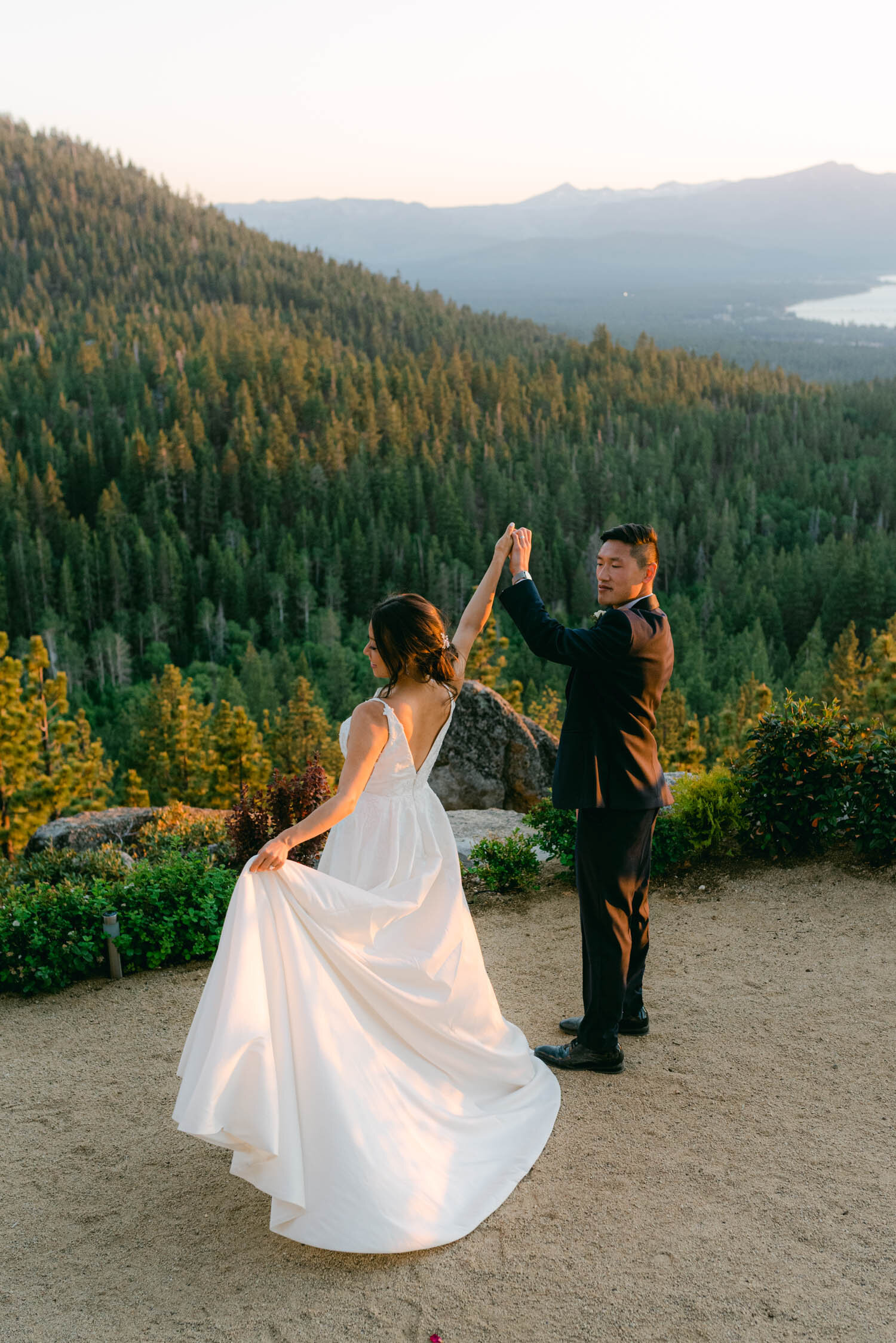 Tahoe Blue estate wedding photography, photo of couple dancing during sunset
