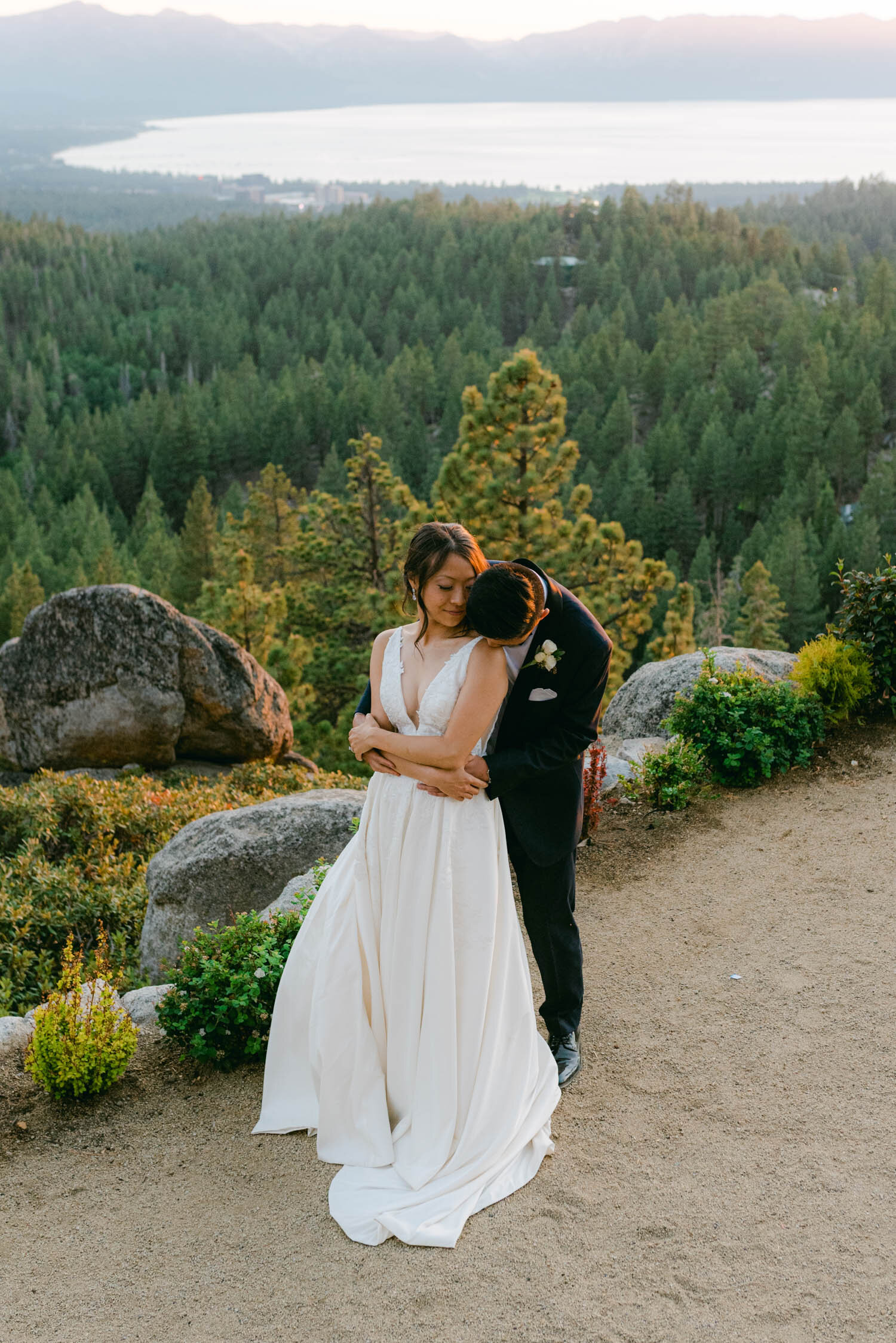 Tahoe Blue estate wedding photography, photo of couple at sunset