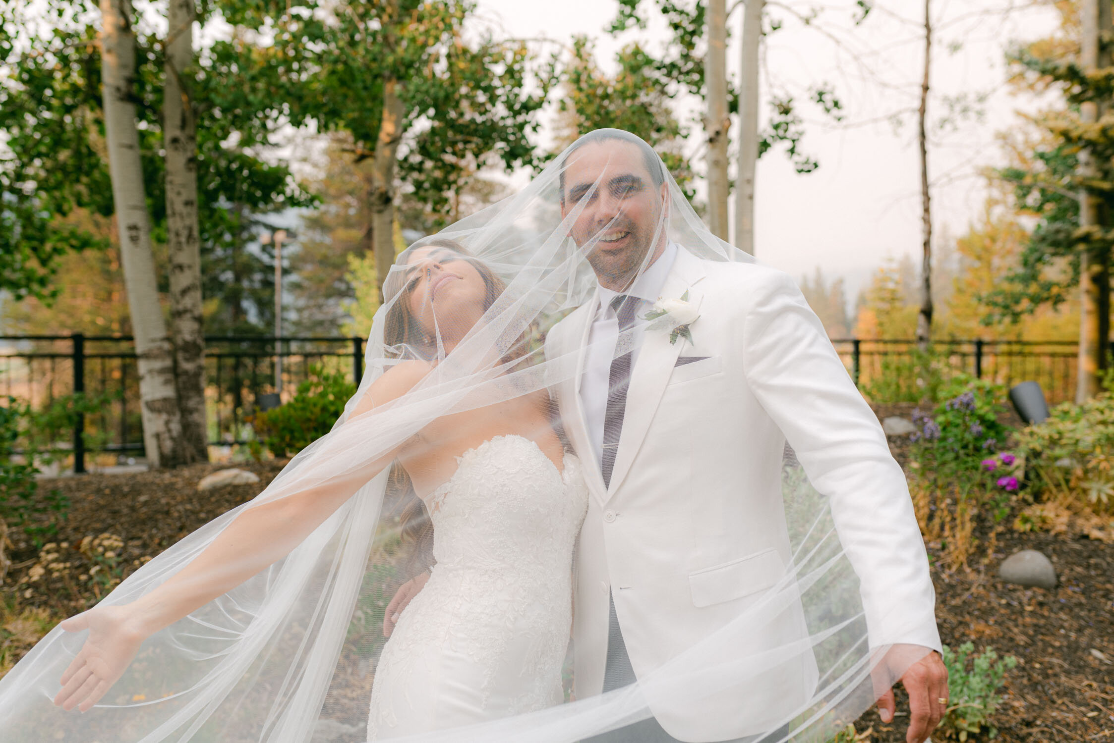 Palisades wedding, photo of couple being silly