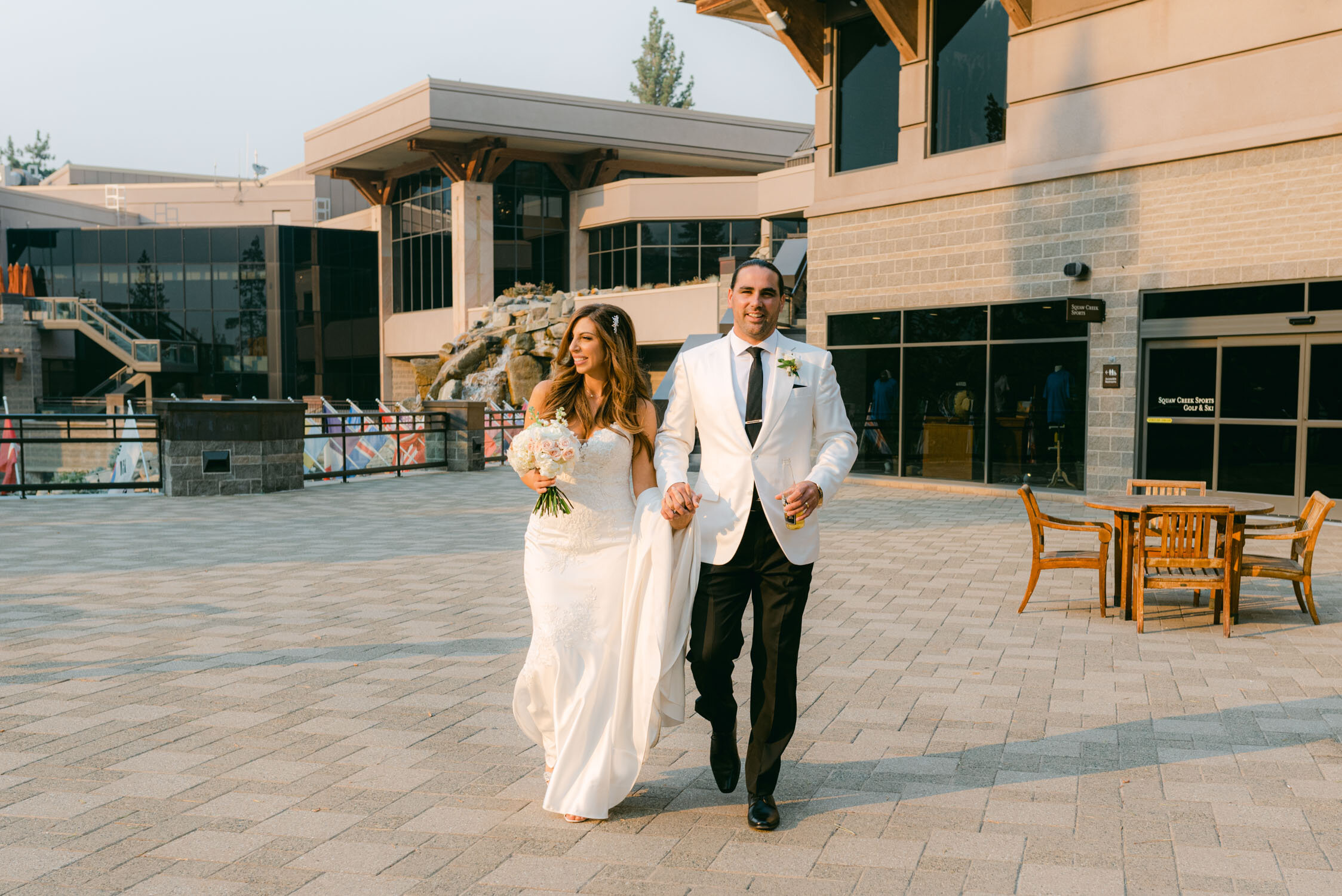 Palisades wedding, photo of couple walking to the golf area
