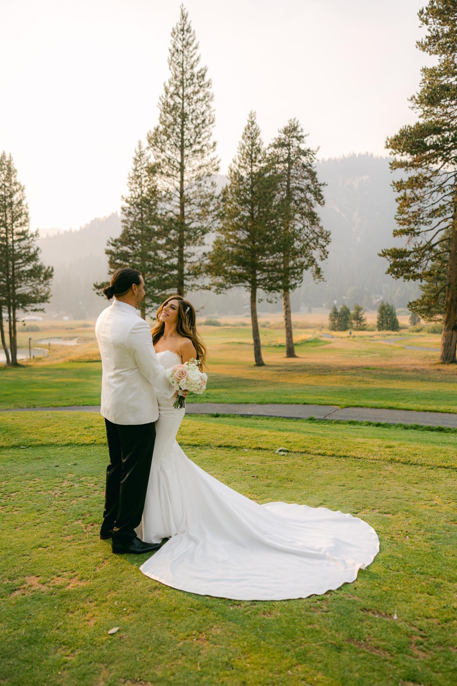 Palisades wedding, photo of couple during their golden hour couple's photos