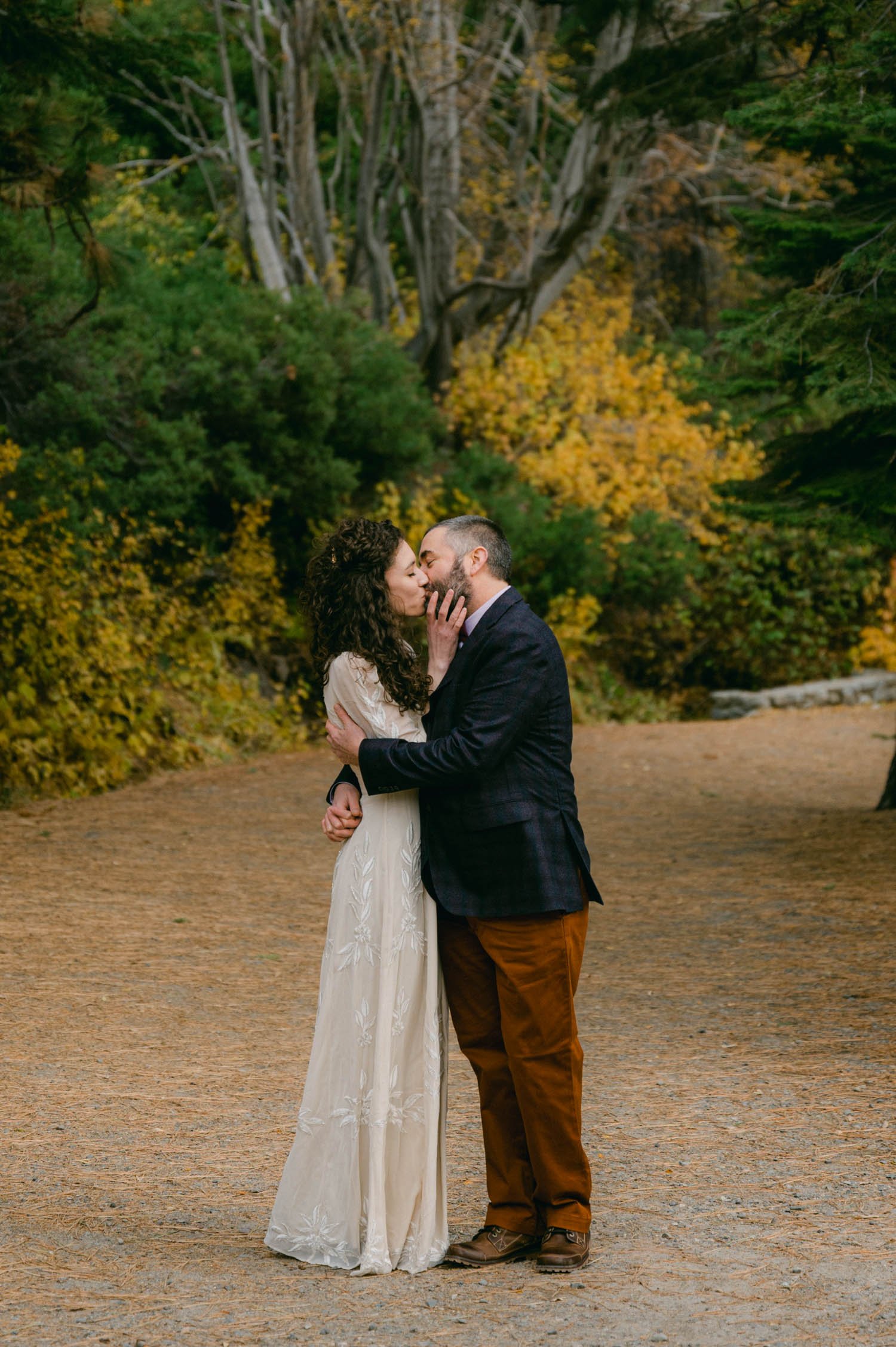 Lake Tahoe elopement photographer, photo of couple kissing at Emerald Bay