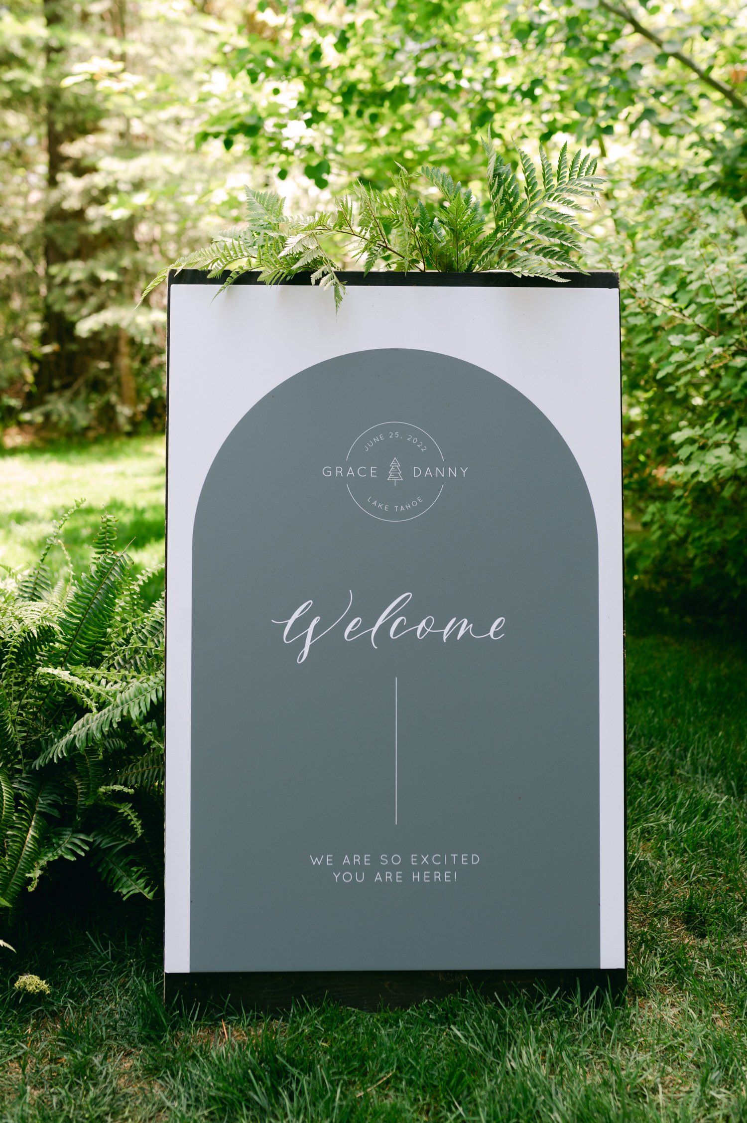 West Shore Private Estate Wedding, photo of garden style wedding decor