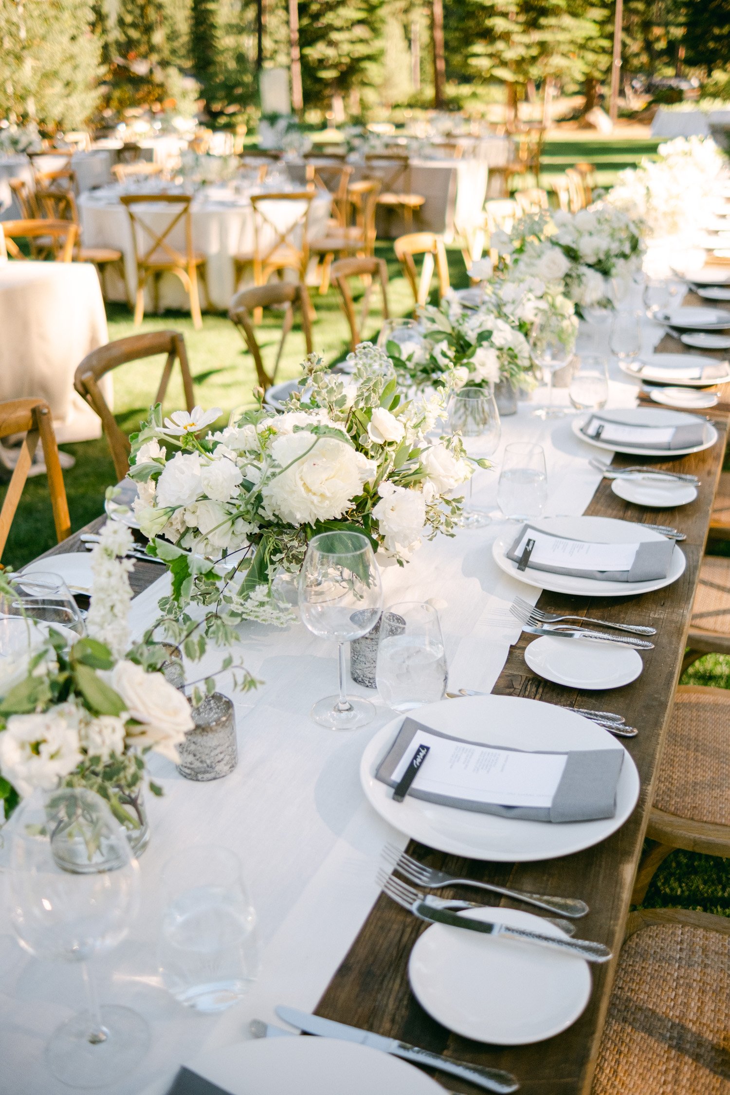Martis Camp wedding, photo of a classic wedding table layout 