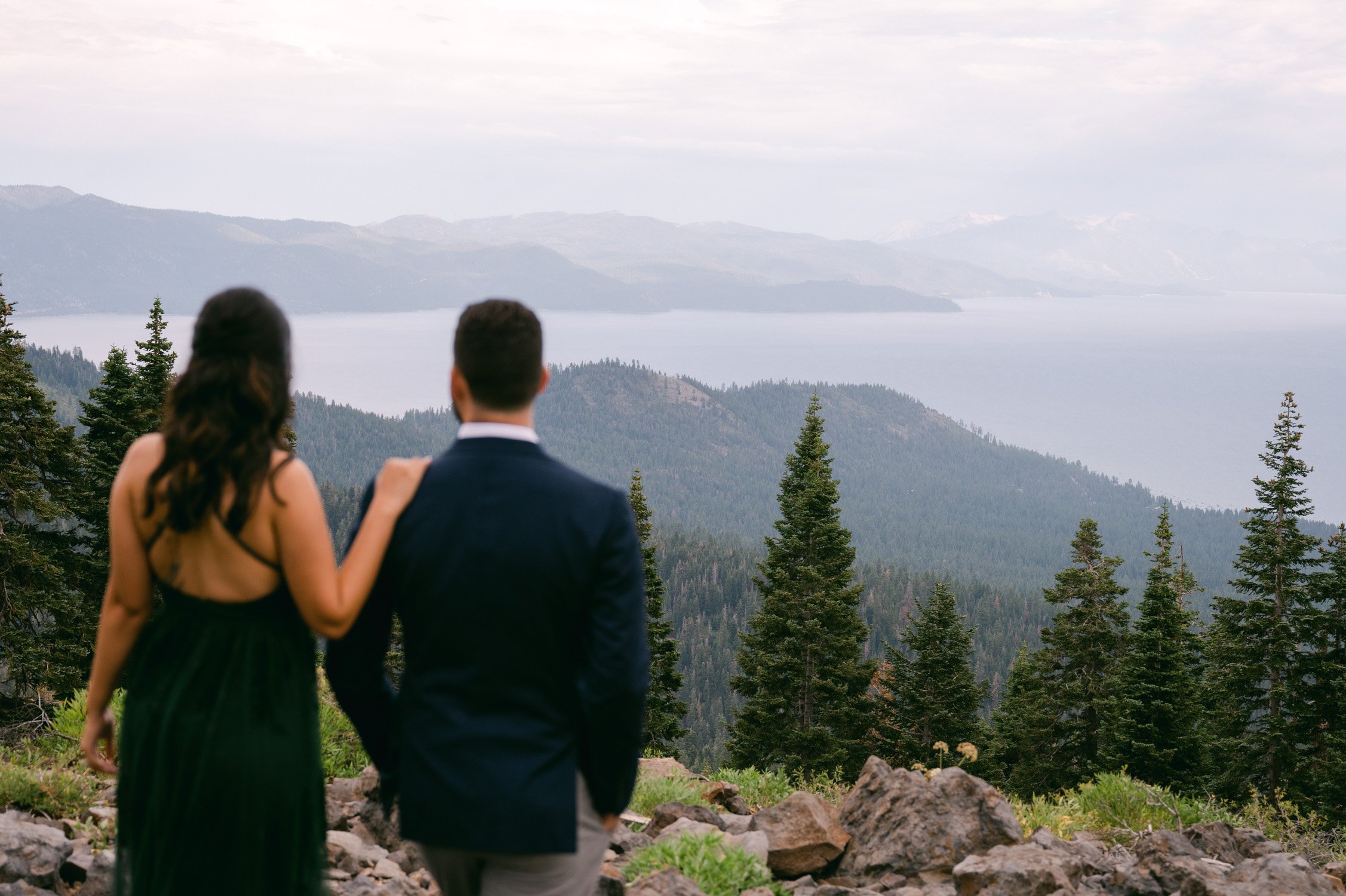 Lake Tahoe Engagement session, photo of couple at a tahoe overlook