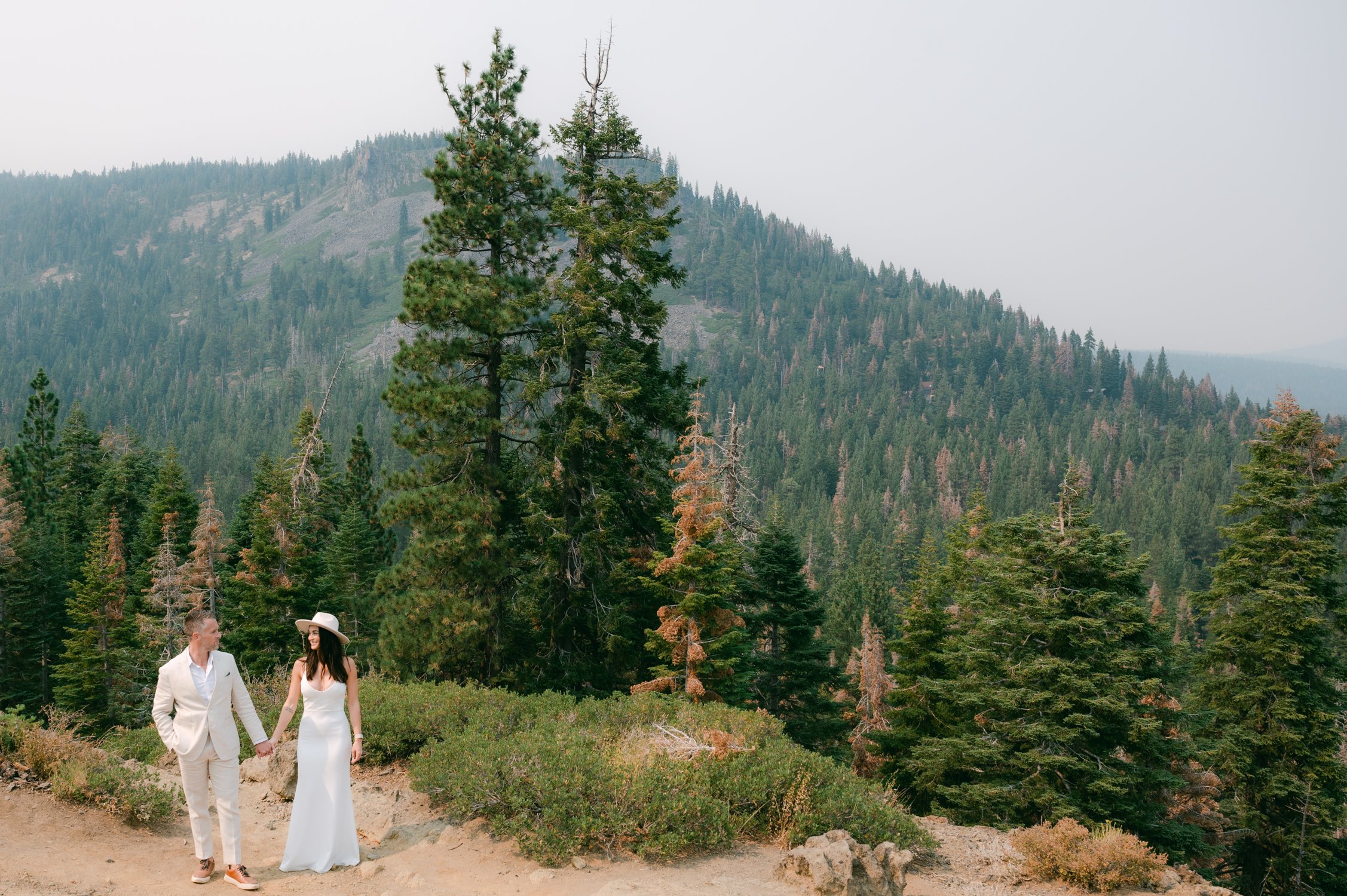 Lake Tahoe Yacht wedding, photo of couple in the tahoe forest