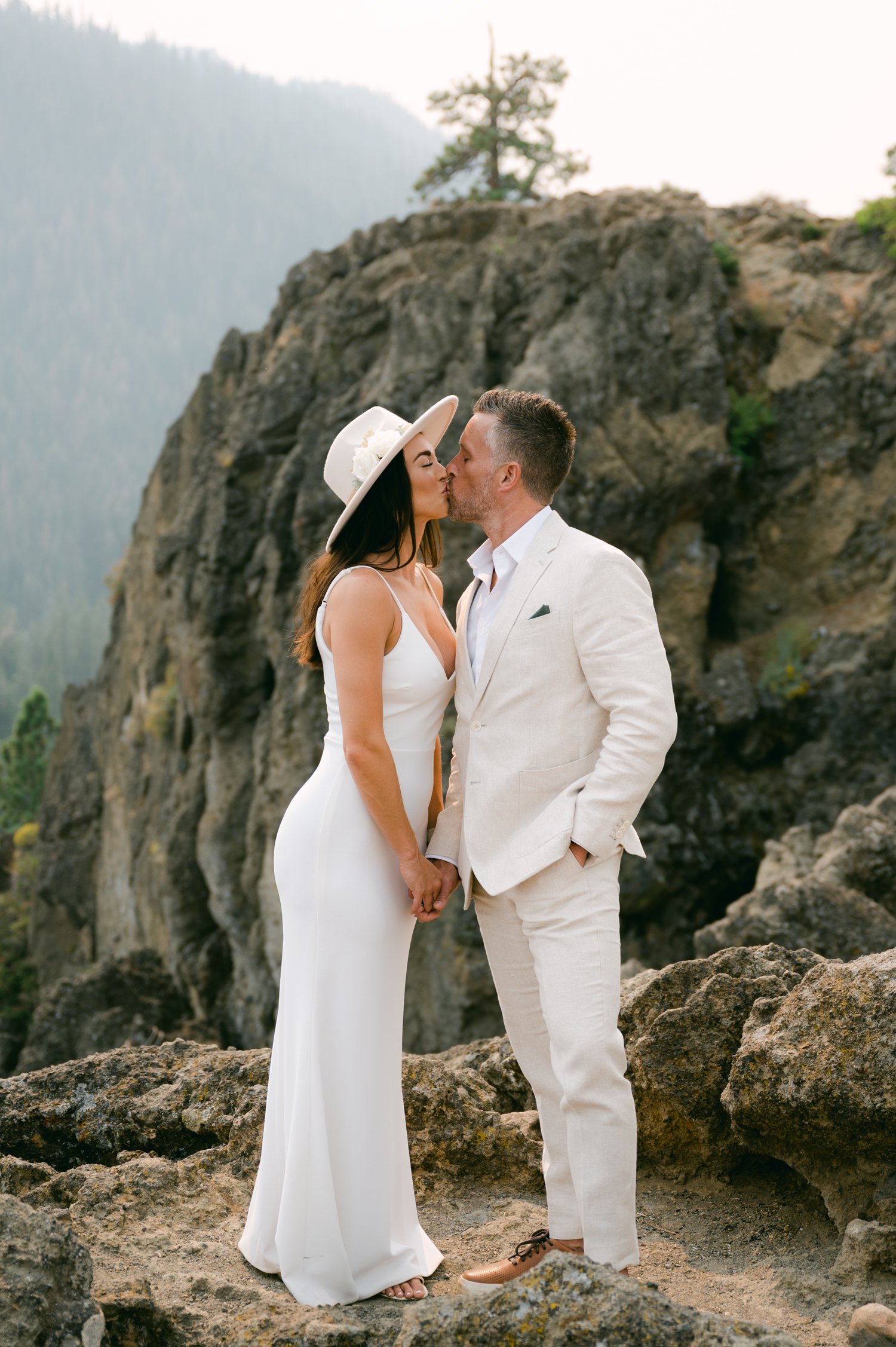 Lake Tahoe Yacht wedding, photo of couple kissing