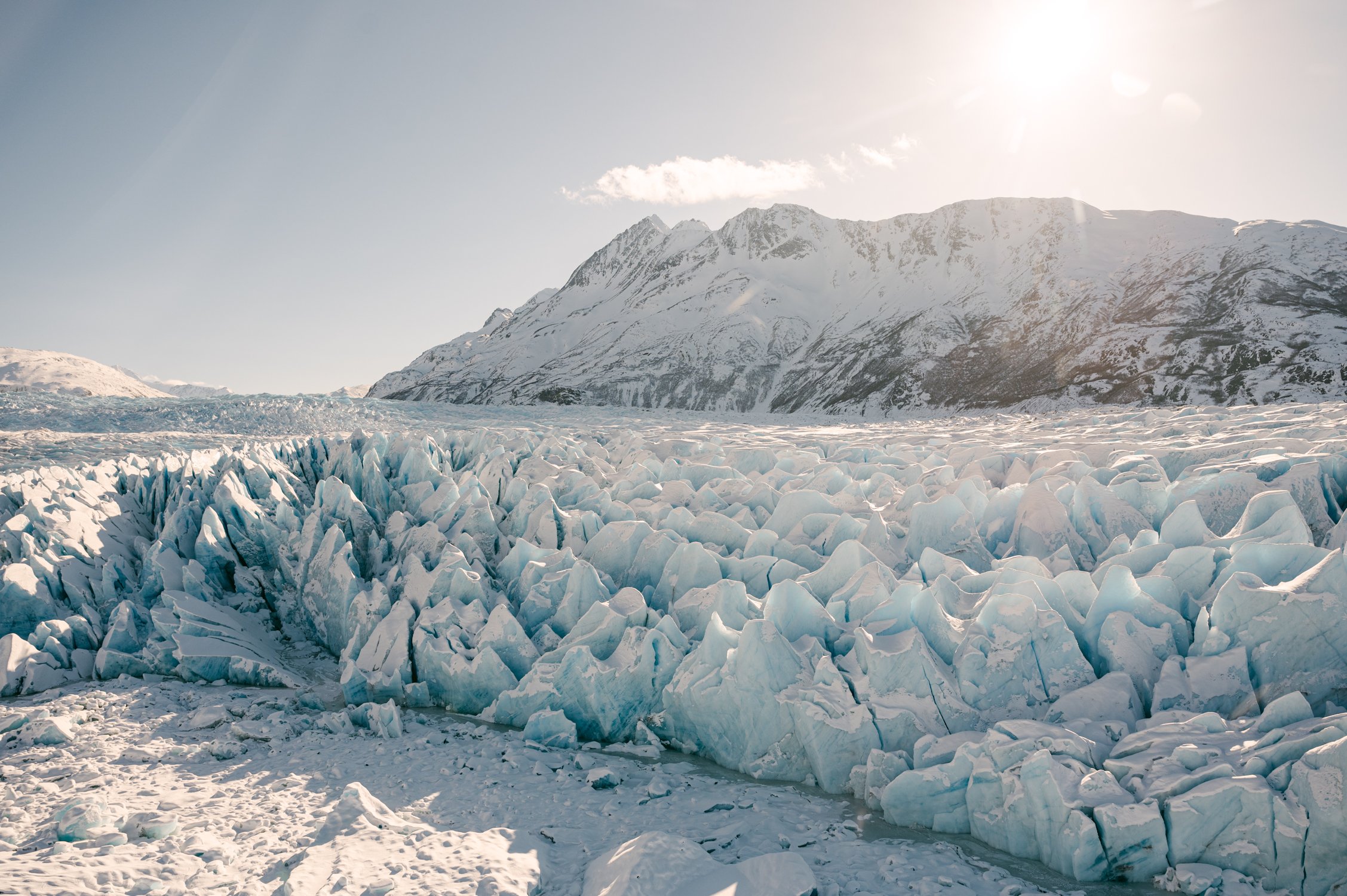 Girdwood Alaska helicopter elopement, photo of glacier taken from a helicopter perspective 