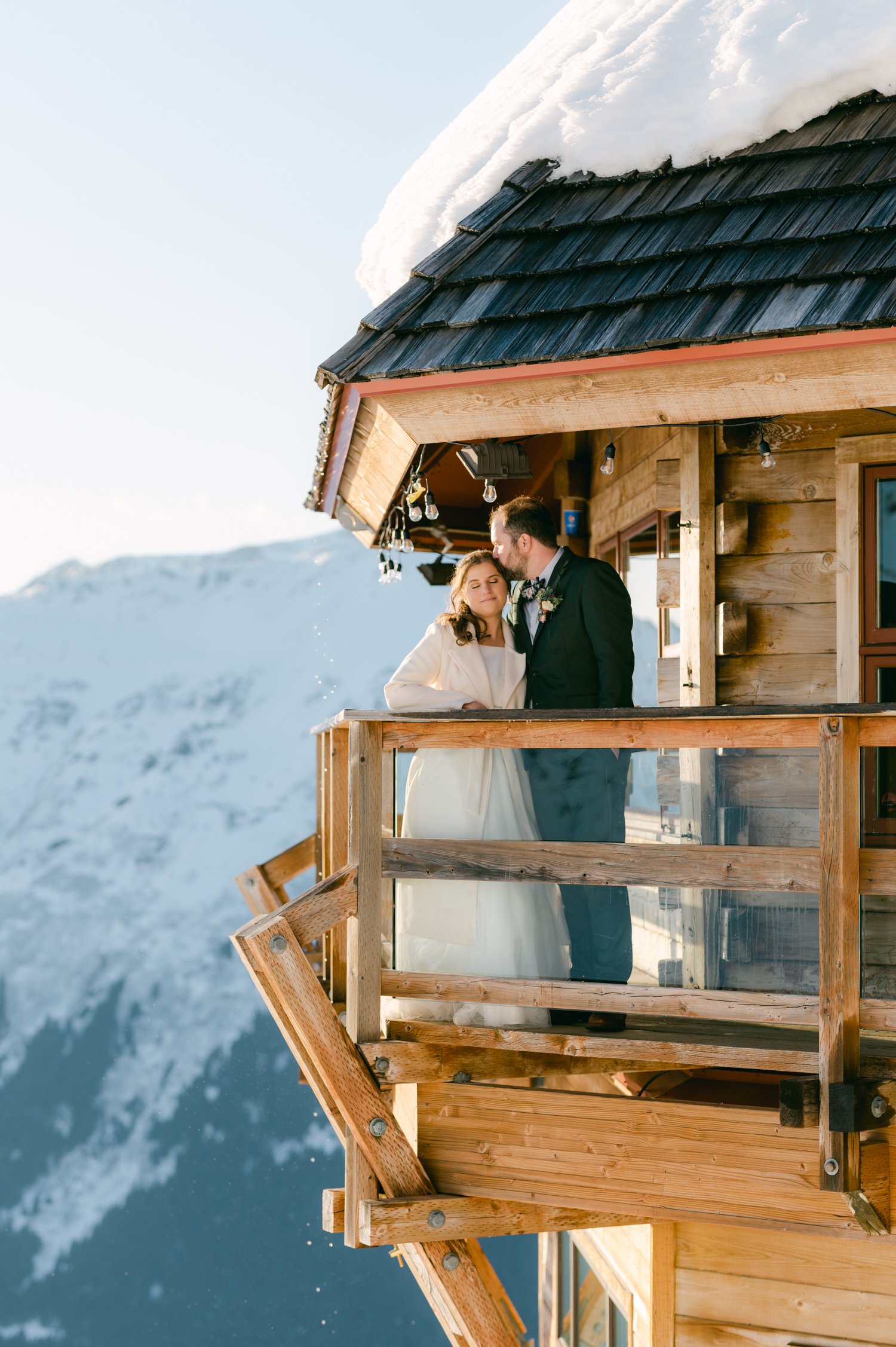 Girdwood Alaska helicopter elopement, photo of couple during golden hour 