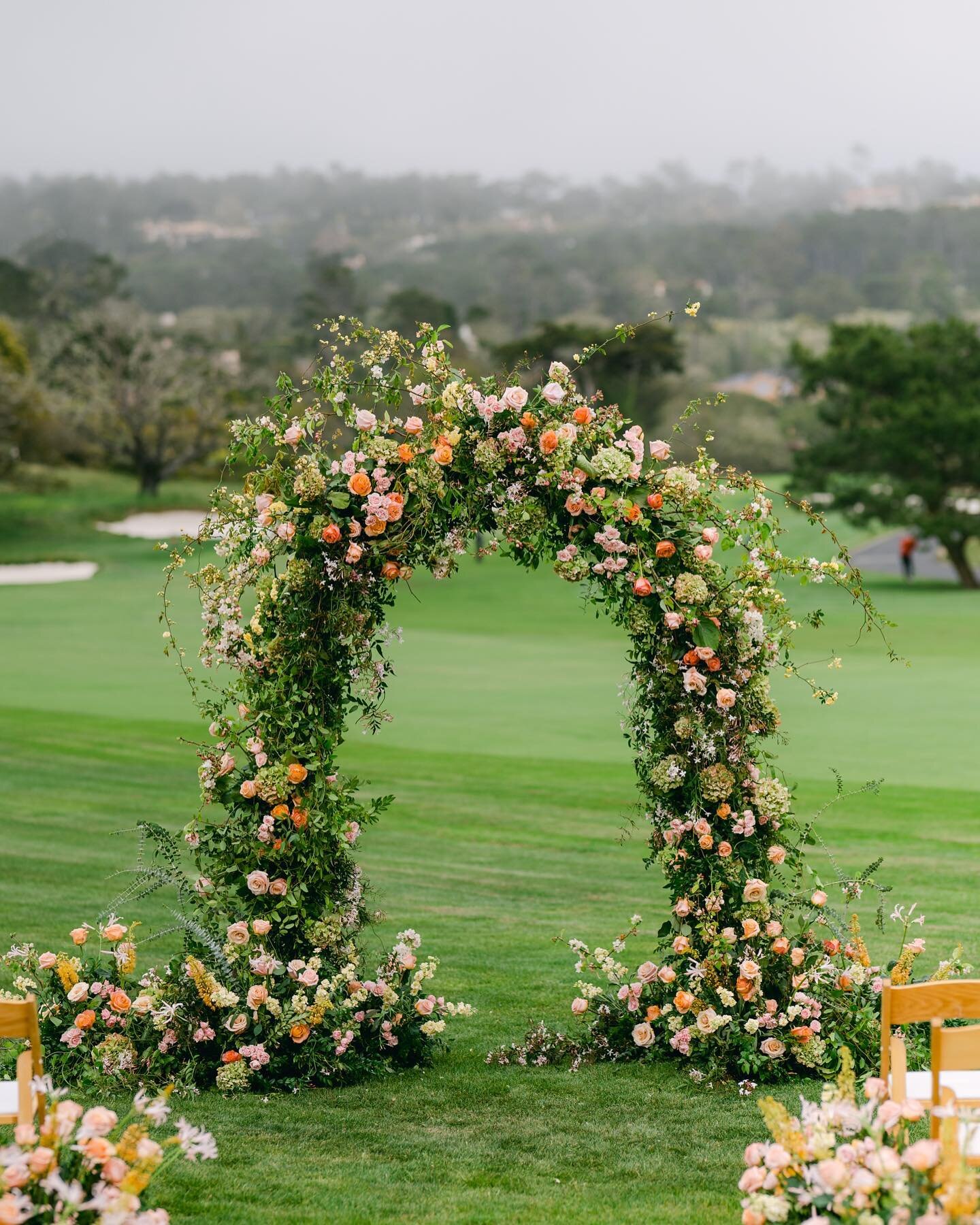 the season of color 🌸🌻🌷🌺🌼

Planning, Design: @jennigrubbaevents 
Venue, Catering, Bar, Desserts, Floral, Lighting: @pebblebeachresorts
Video: @killer_creations_weddings
Music: @soundselevated
HMU: @blushmonterey
Photo Booth: @sogoodphotobooth
Ca