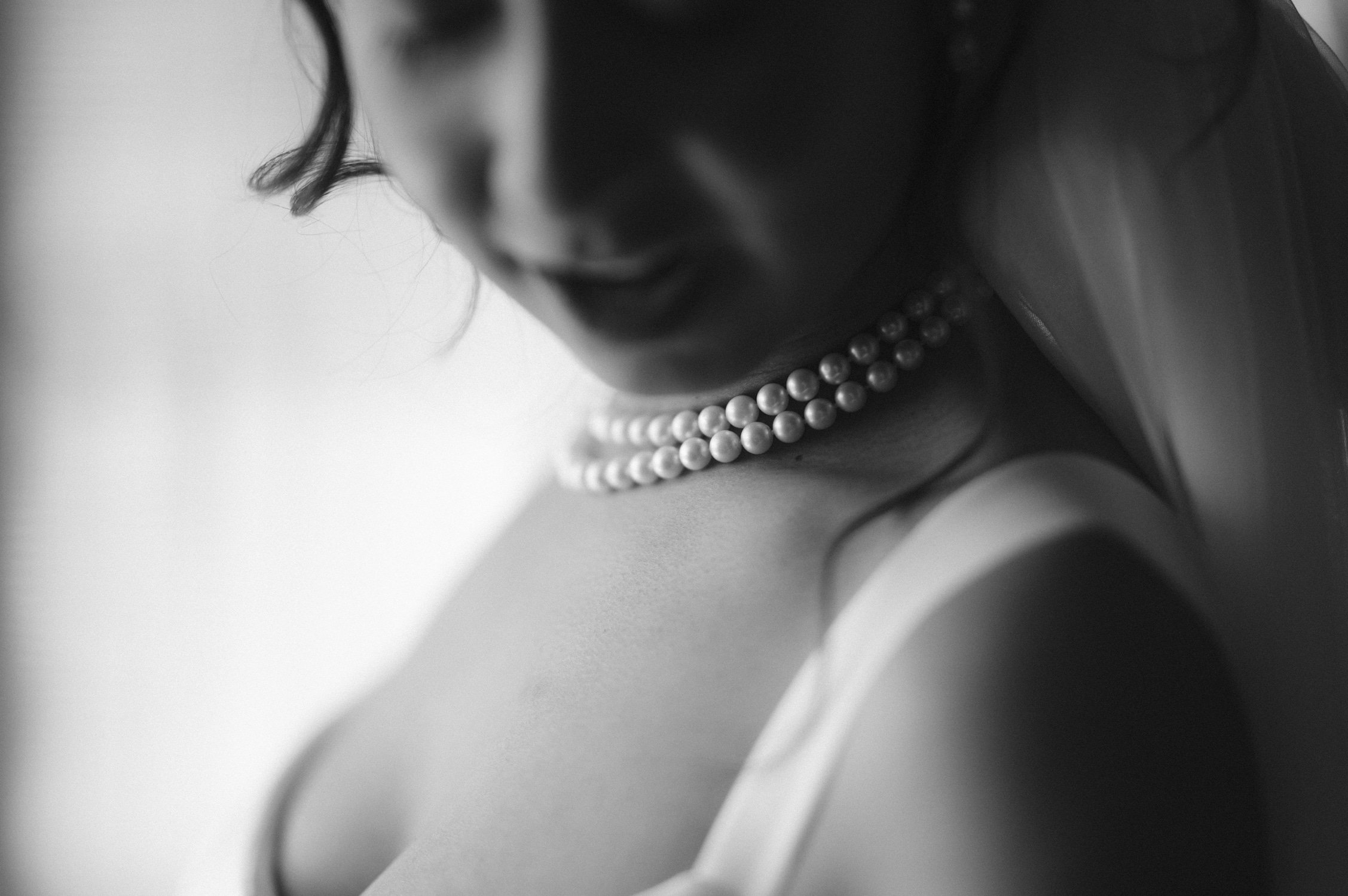 tahoe event center - lake tahoe wedding, photo of the bride wearing pearl necklace