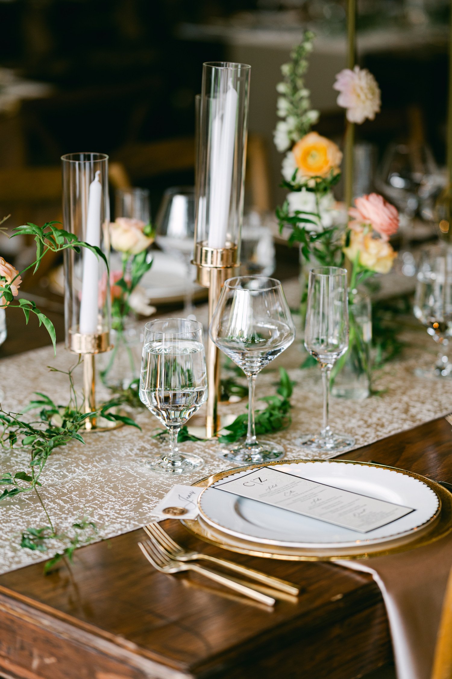 Elm Estate Wedding photos, photo of the elegant wedding reception table set up