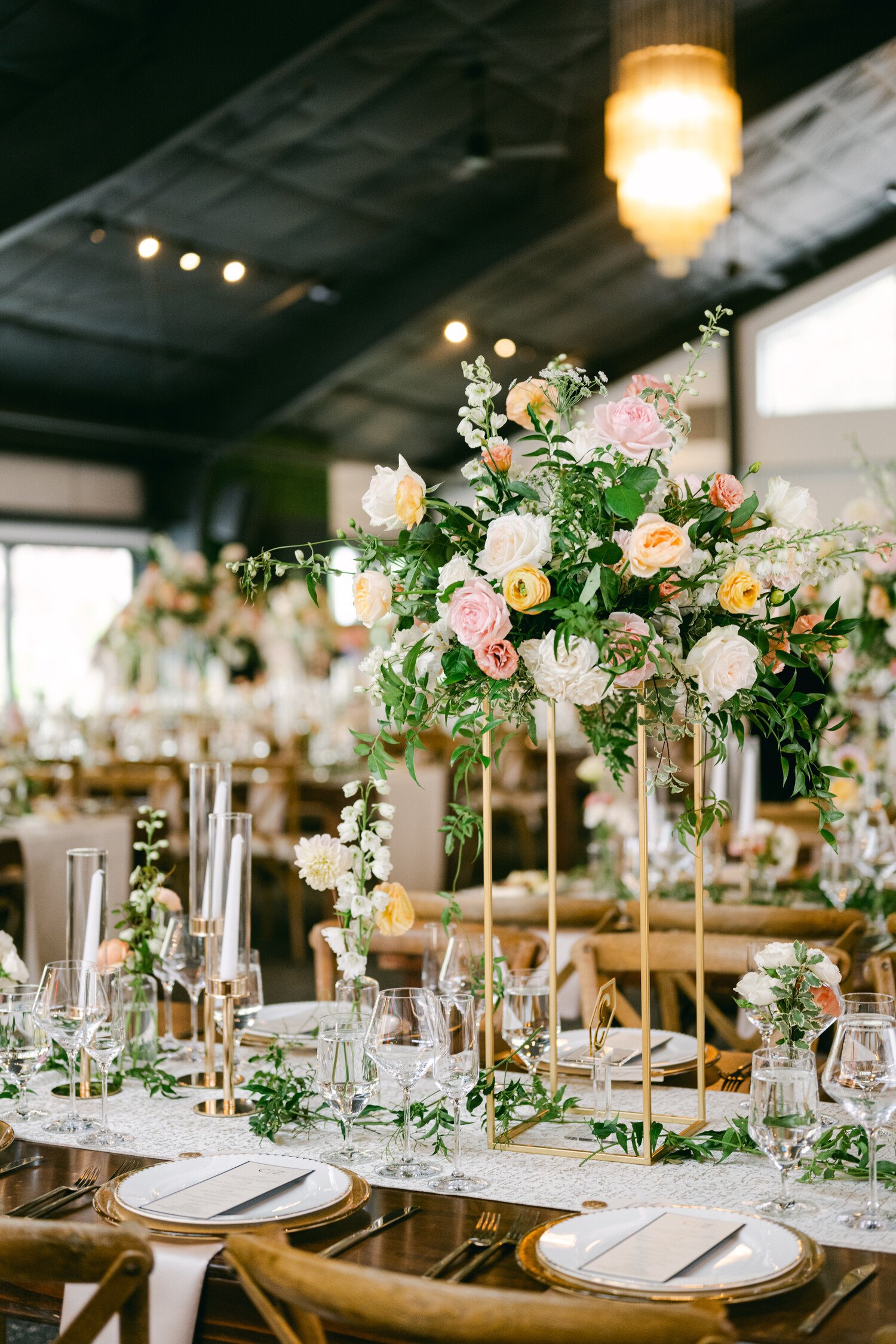 Elm Estate Wedding photos, photo of the wedding floral arrangements in soft colors and greenery