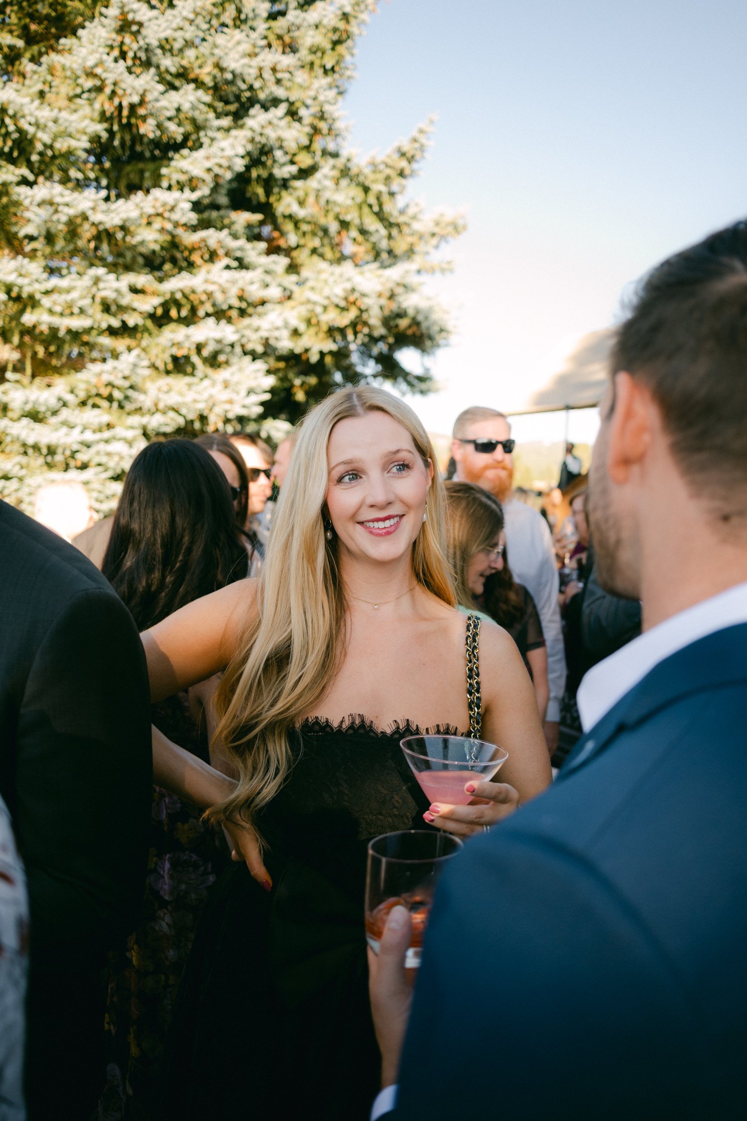 Edgewood Lake Tahoe wedding, photo of the wedding guests enjoying cocktail hour