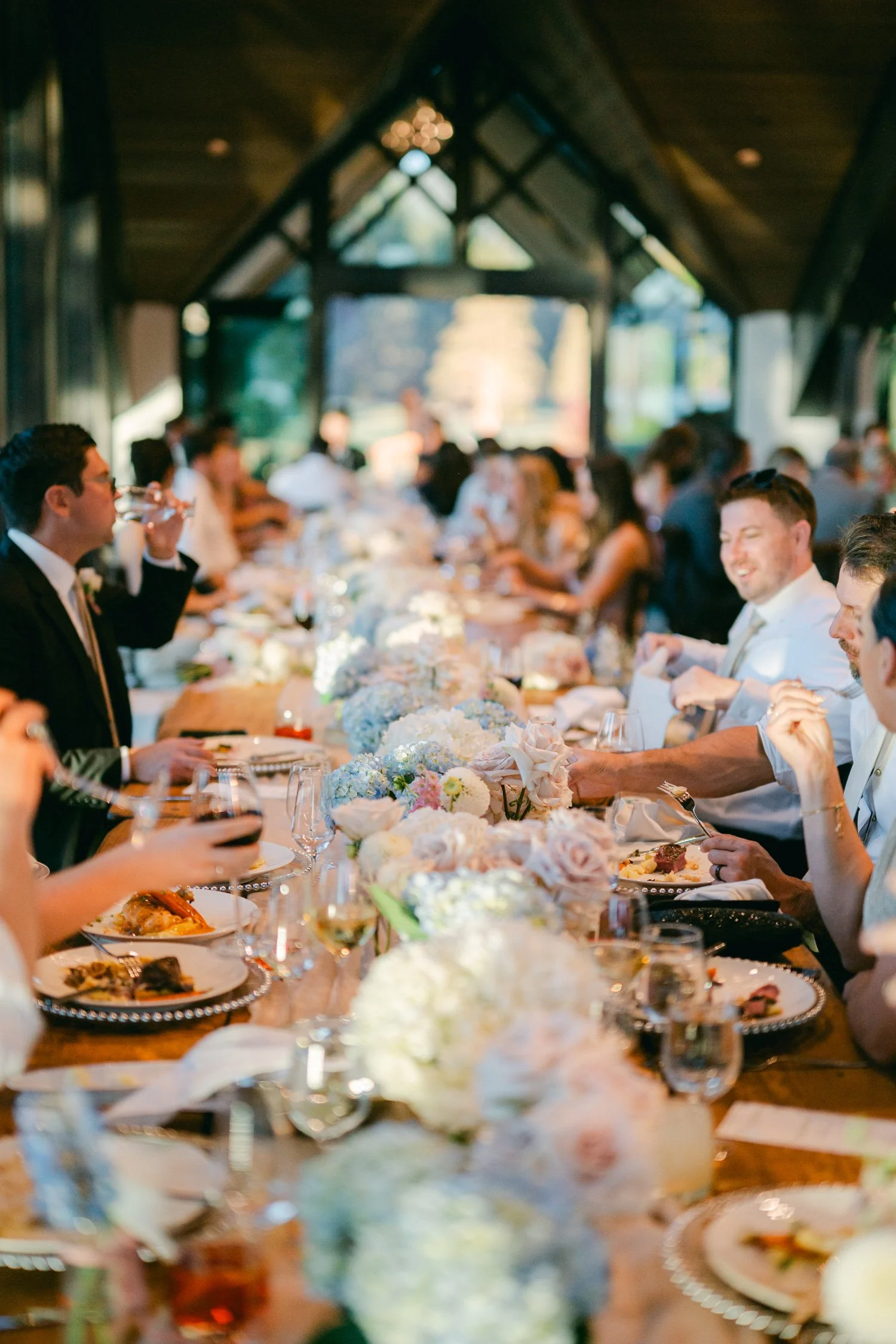 Edgewood Lake Tahoe wedding, photo of guests enjoying dinner during the reception