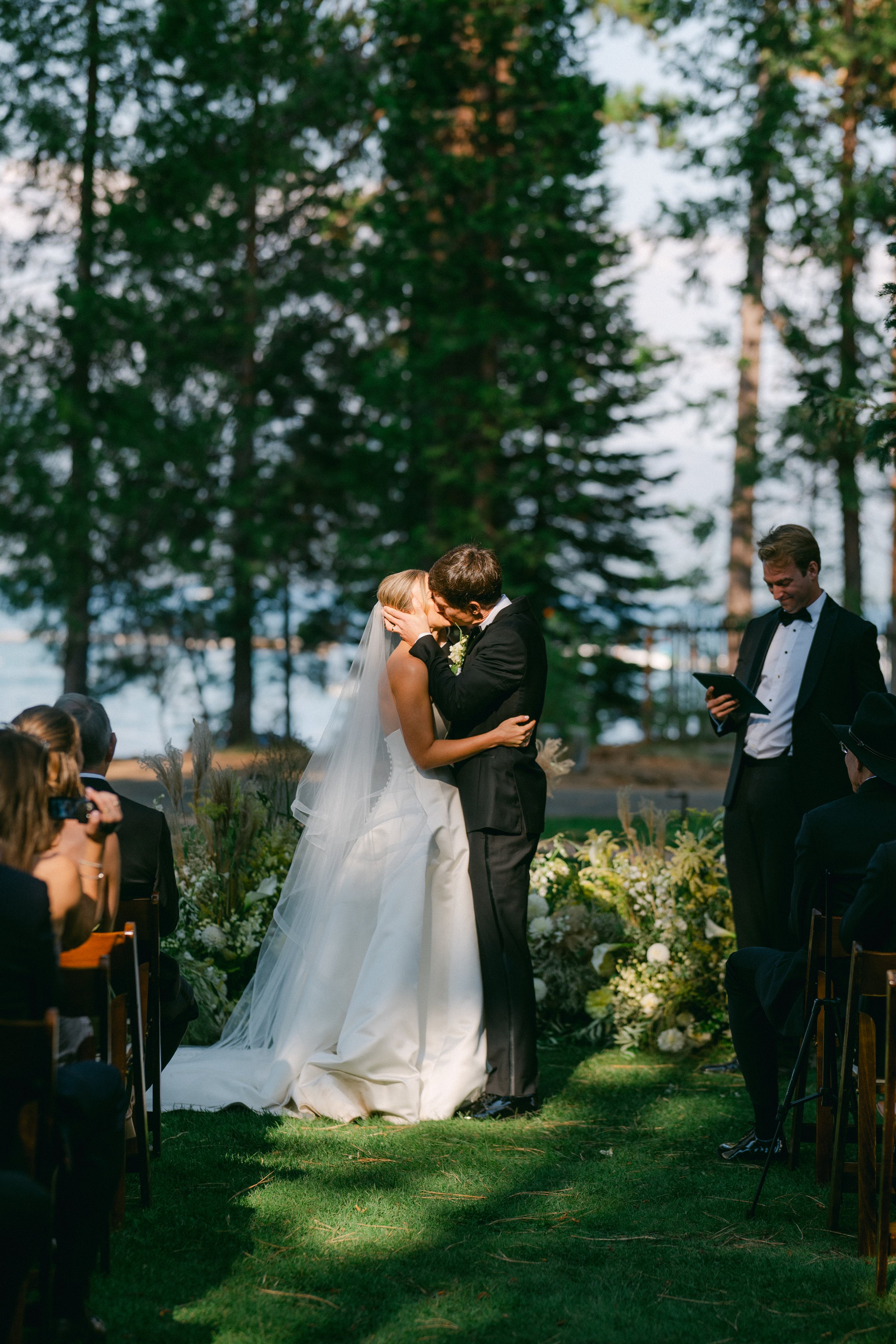 megan and luke - wedding photos-520.jpg