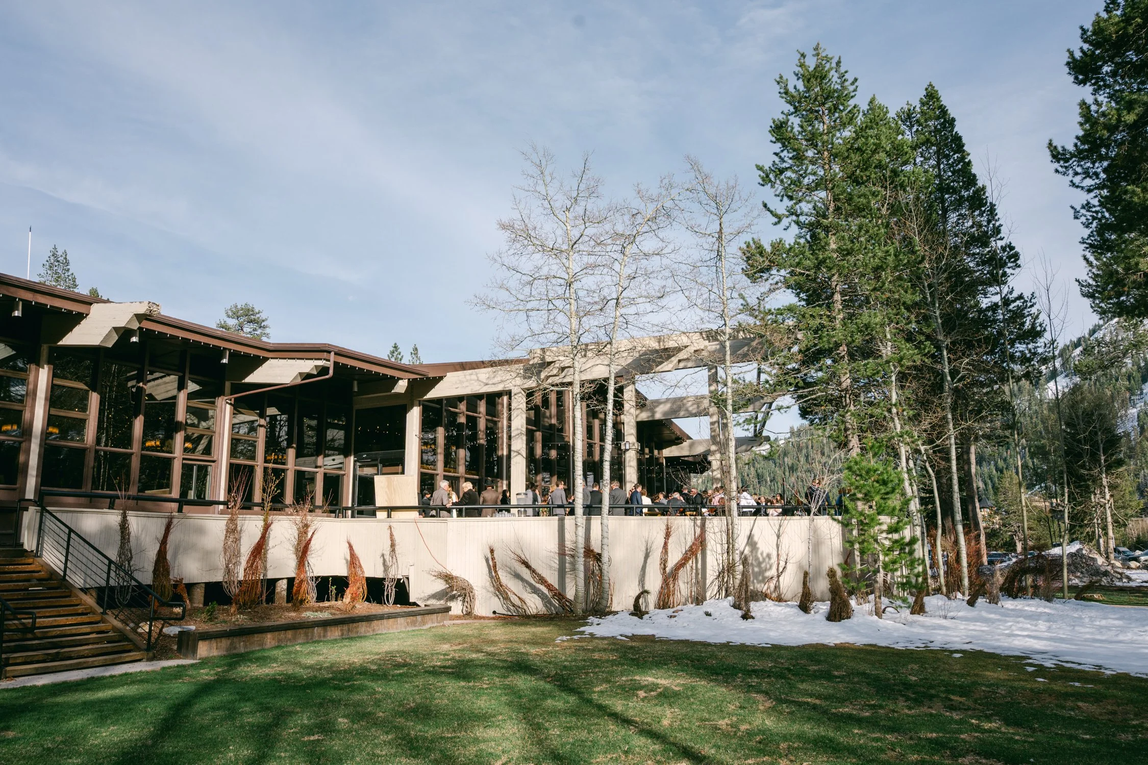 Palisades wedding venue, photo of modern mountain lodge