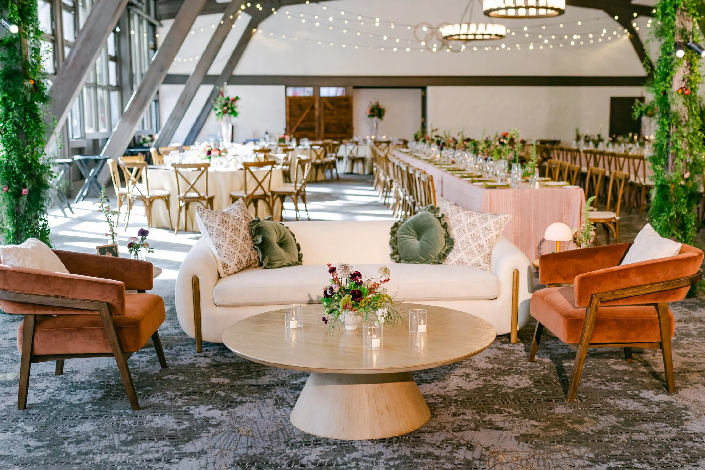 Palisades wedding venue, photo of modern, rustic wedding reception venue