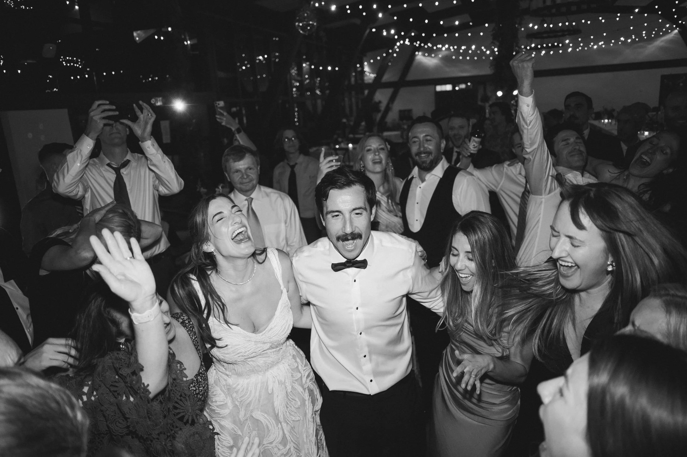 Palisades wedding venue, photo of a lively wedding reception celebration