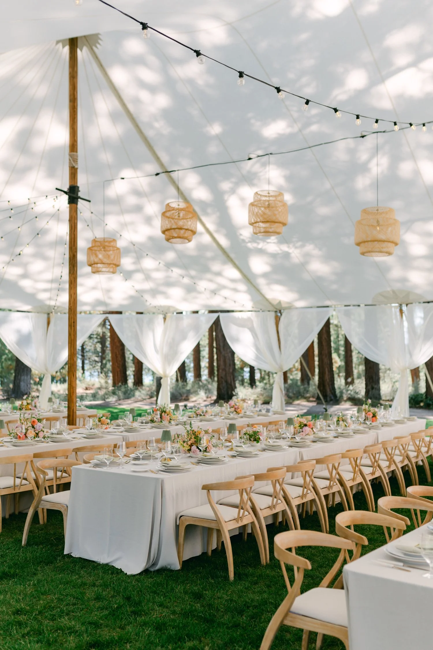 Lake Tahoe 4-H Camp wedding photos, photo of an outdoor reception venue featuring a marquee tent