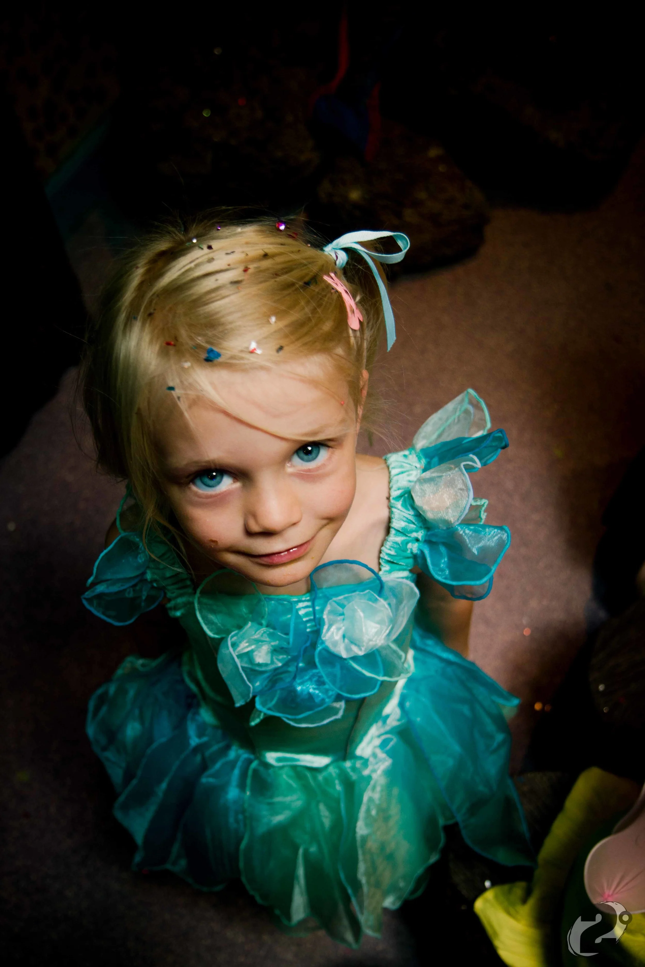 Holly's_party_sml-10.jpg