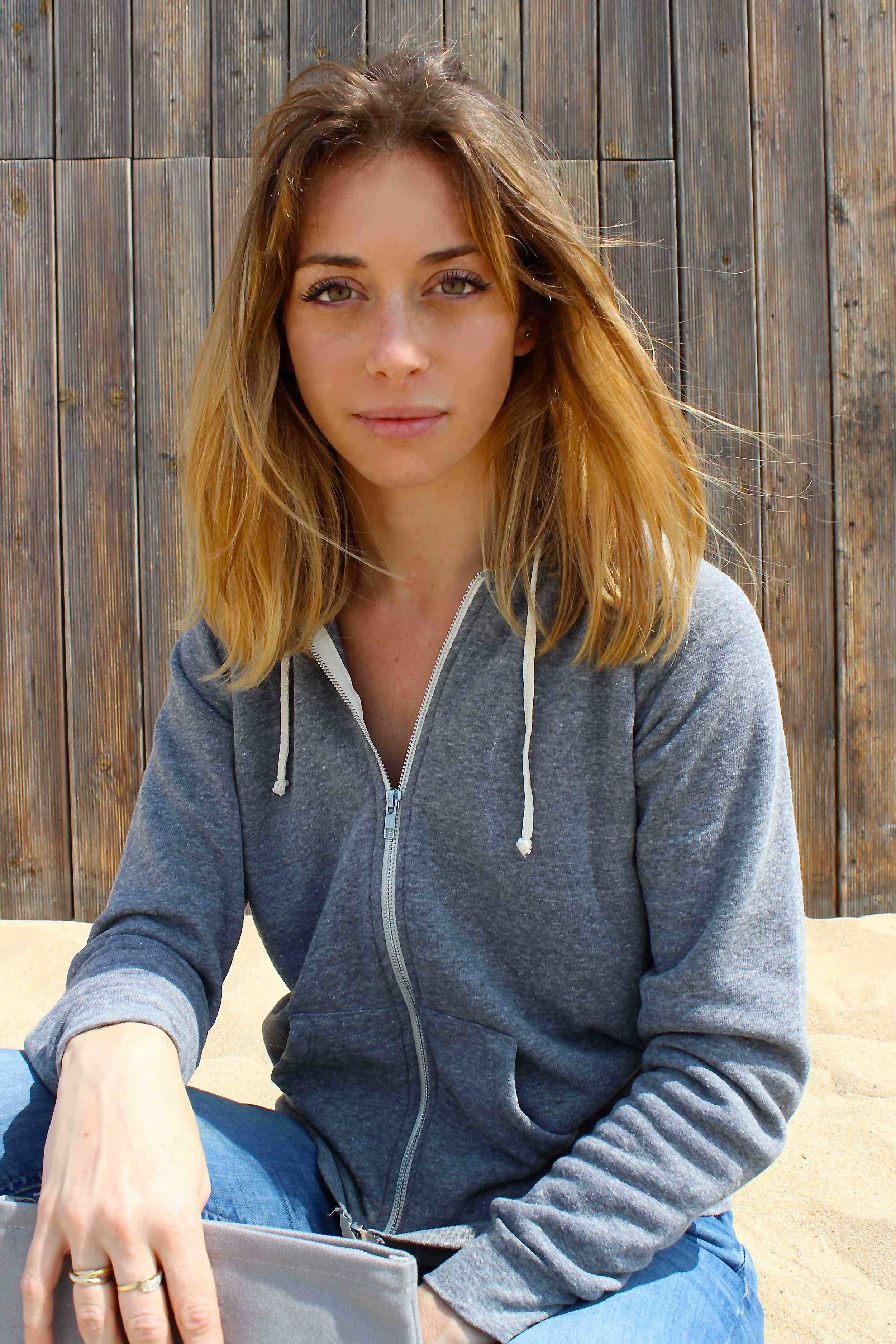 sweat-femme-gris-ile-de-re-vacances-mode-ete-plage.jpg