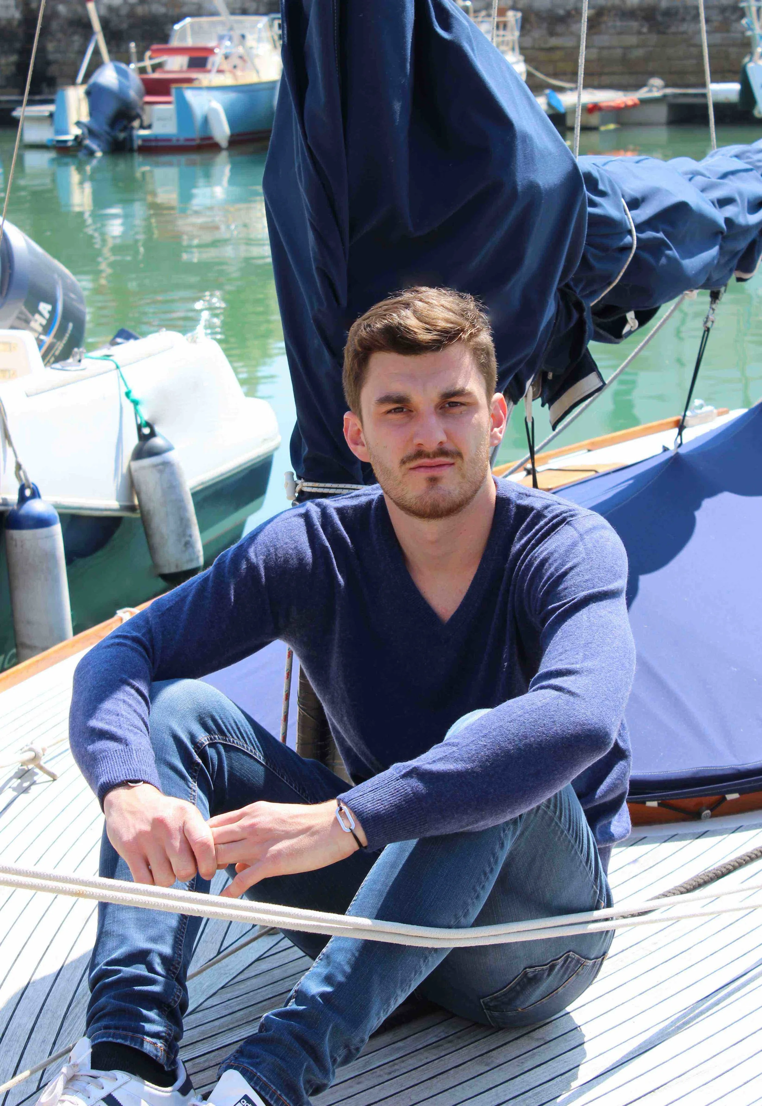 pull-cachemire-homme-bleu-denim-ile-de-re-bateau .jpg