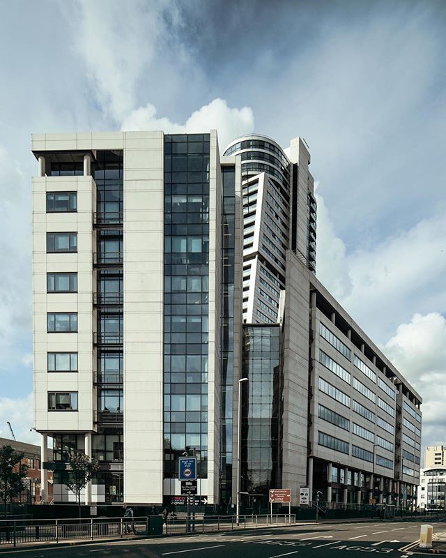 This is the only angle that somewhat works for Bridgewater Place in Leeds. Without a doubt this is the ugliest building in Leeds. It&rsquo;s more than just the looks, this building is terrible both in terms of how it looks and its design. The number 