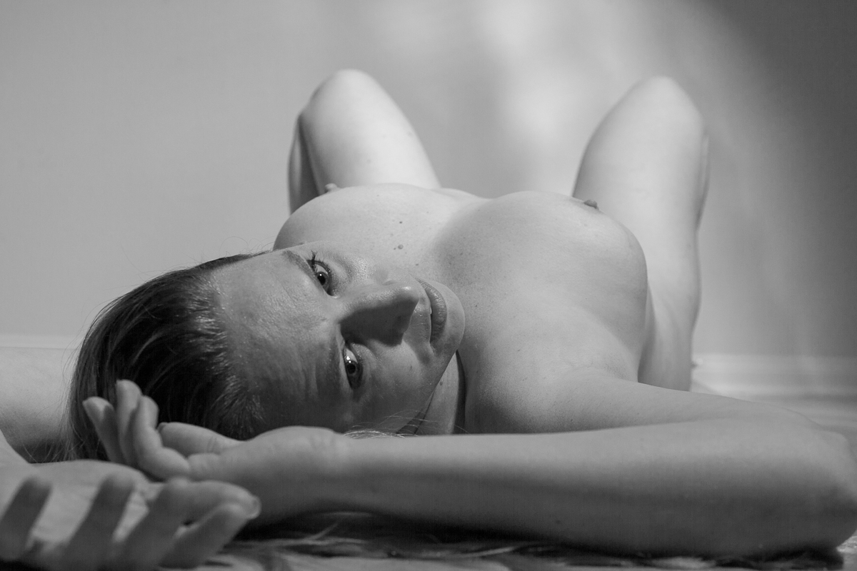 My nude year - Shannon Purdy Day 216-1.jpg