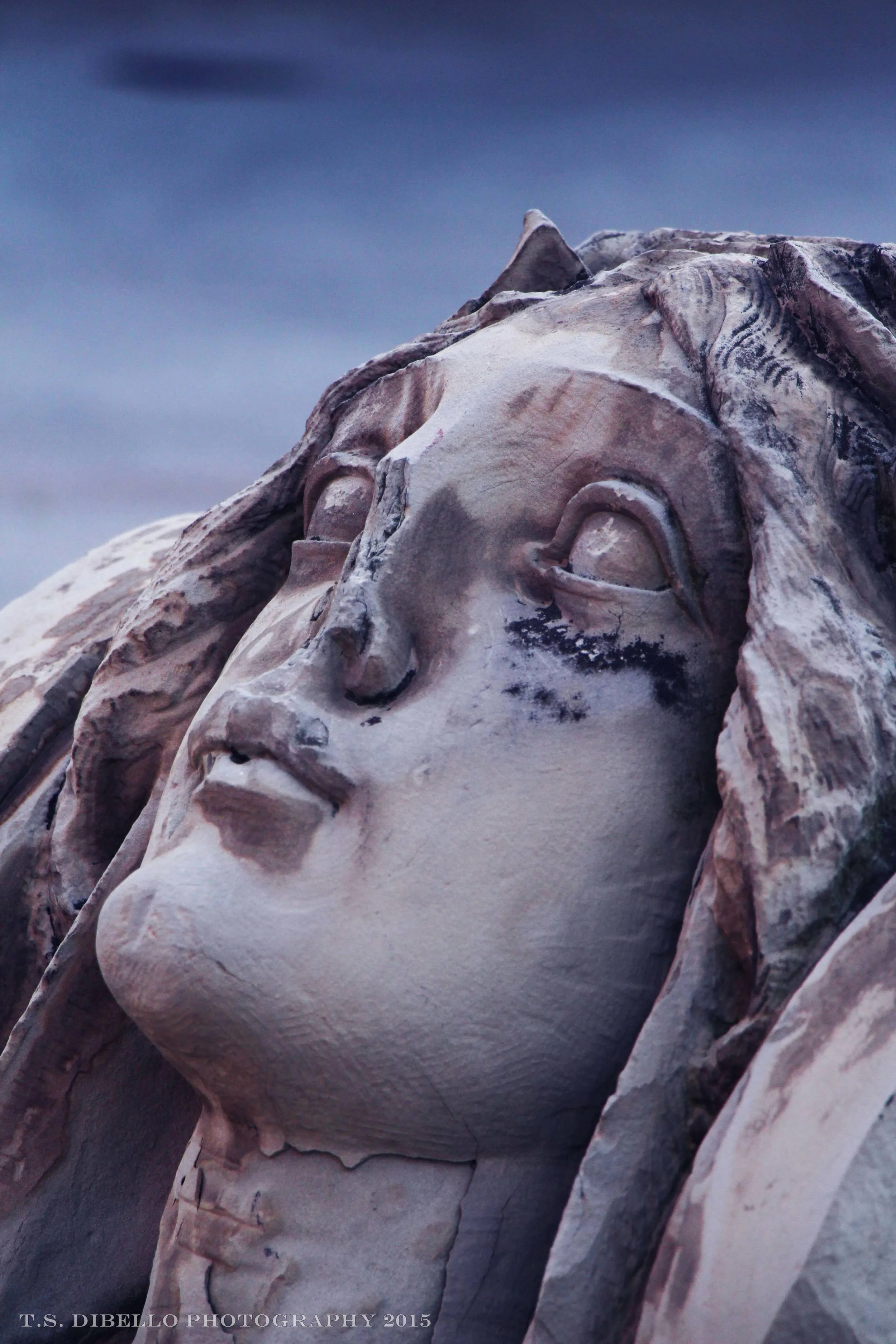 MoGC Statue01.c.jpg