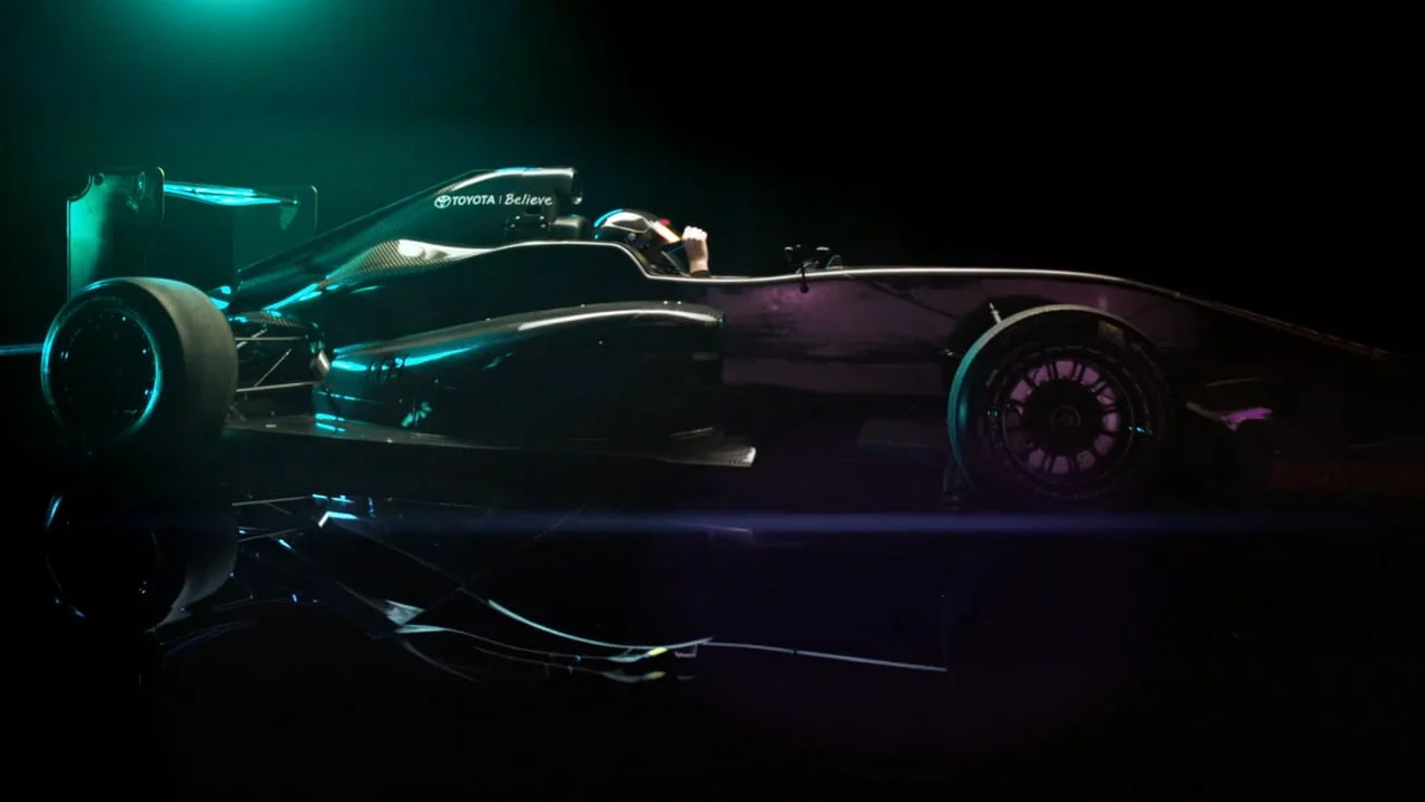 TOYOTA 30" INTERNATIONAL