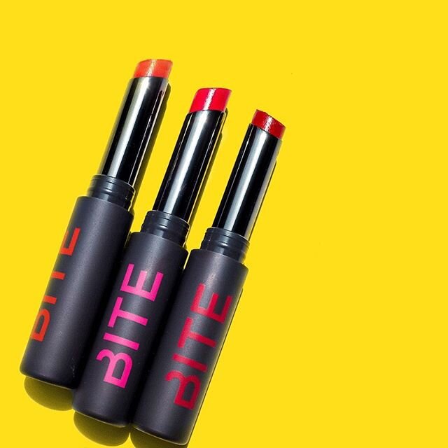 Bold Summer Lip Stains @bitebeauty. Loving all 3 shades for that perfect pop of color. .
.
Waterproof. Hydrating. Long lasting.
.
. Strawberry froze, orange fizz &amp; sangria slush💋
.
.
.
*kindly gifted. #StyleWithBITE