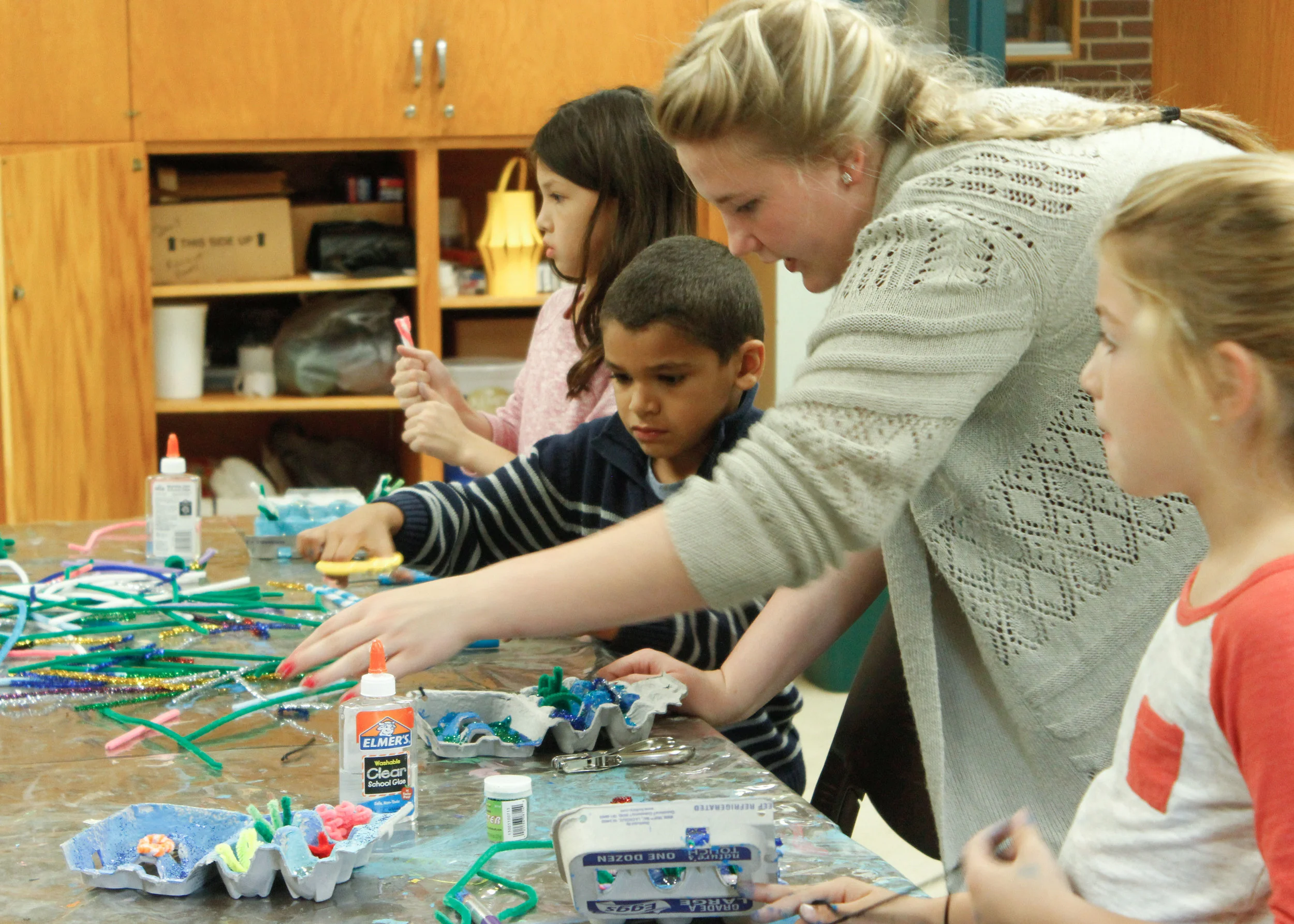 Sidney Dombrowski UW-Stout Art Education INTERNSHIPS: 1Arts and Crafts, Jumpstart After School Program, Menomonie Parks and Recreation (Fall and Spring Internships)