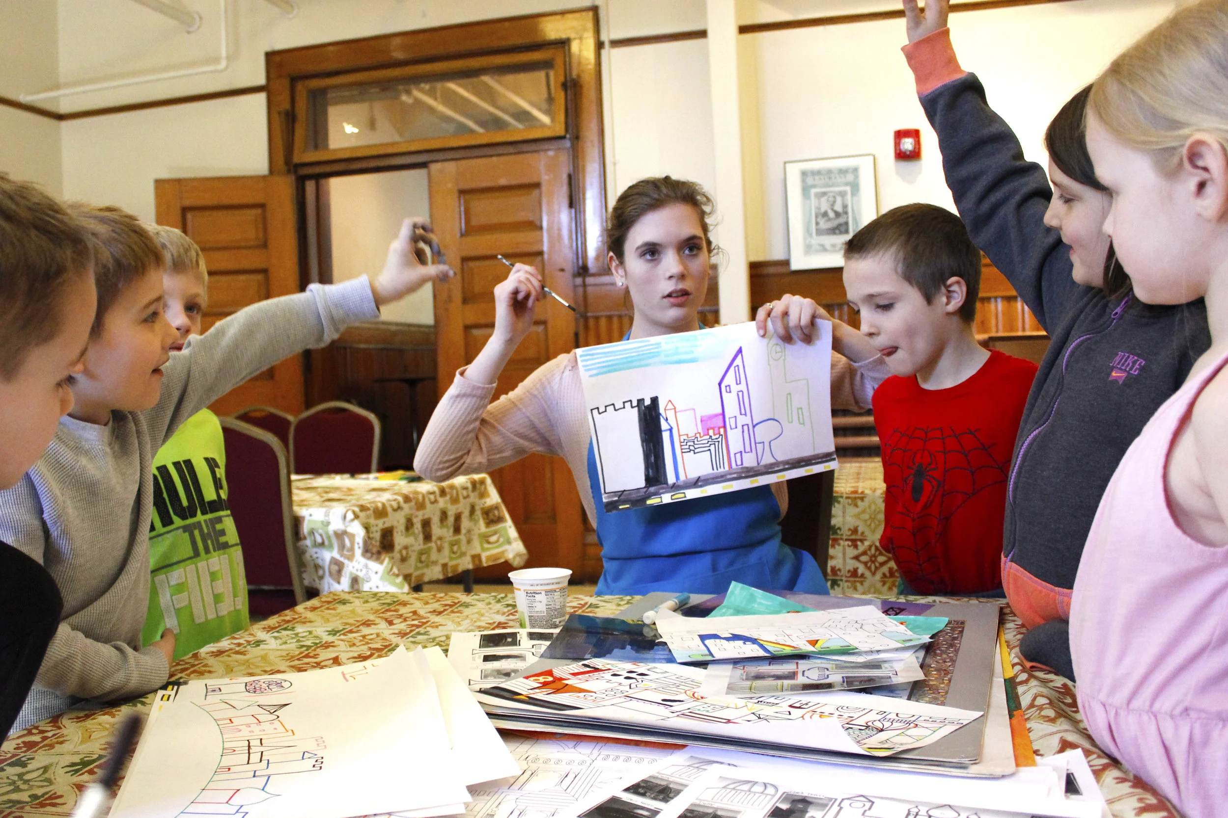 LINDSEY JONES UW-Stout Art Education INTERNSHIP: PAINT International, Mabel Tainter Center for Arts