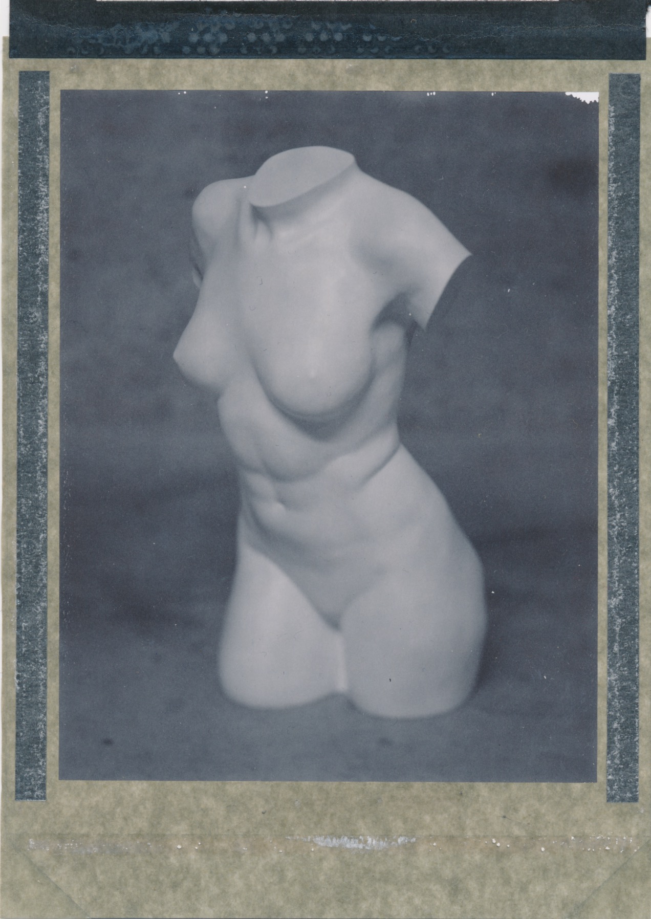   Untitled   2015  Polaroid 4x5&nbsp; 