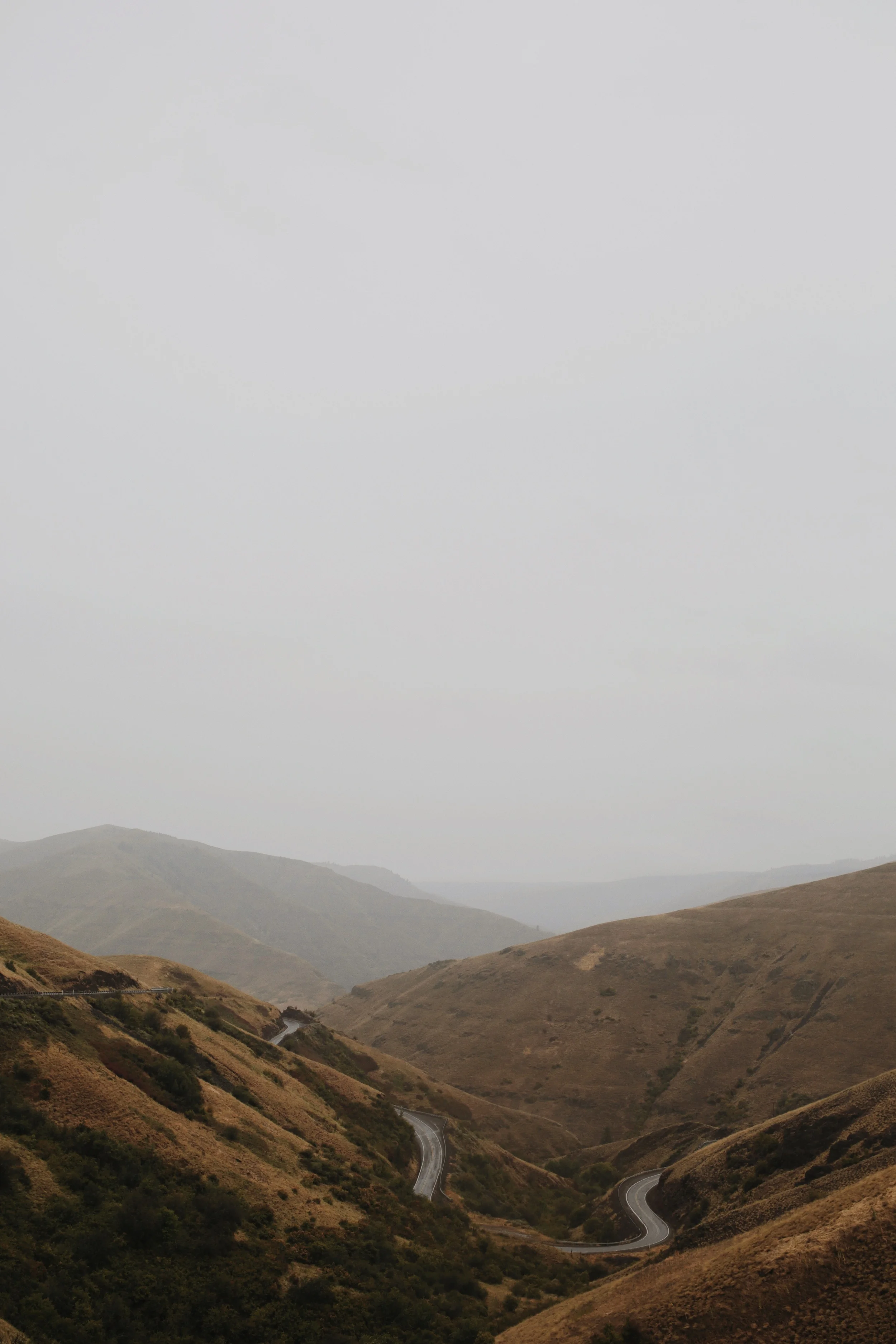Looking on to the lower section of rattle snake grade from the Washington side.