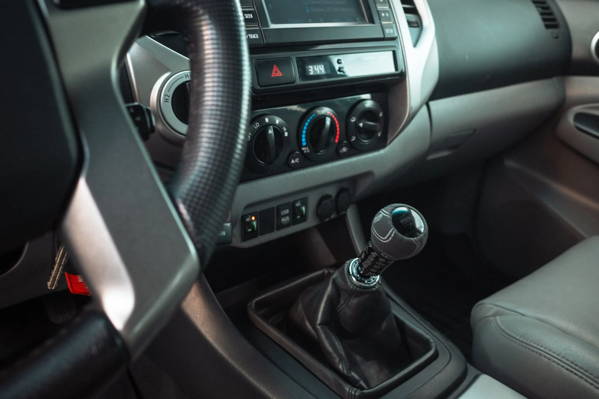 2013ToyotaTacoma-12.jpg