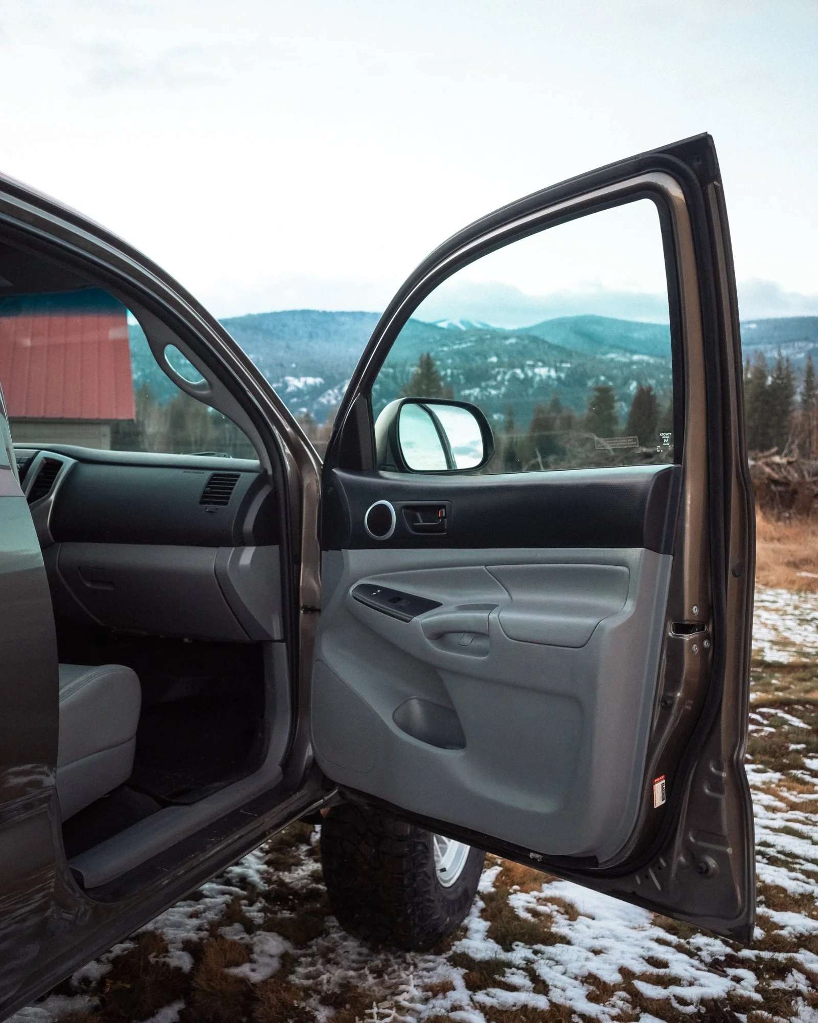 2013ToyotaTacoma-17.jpg