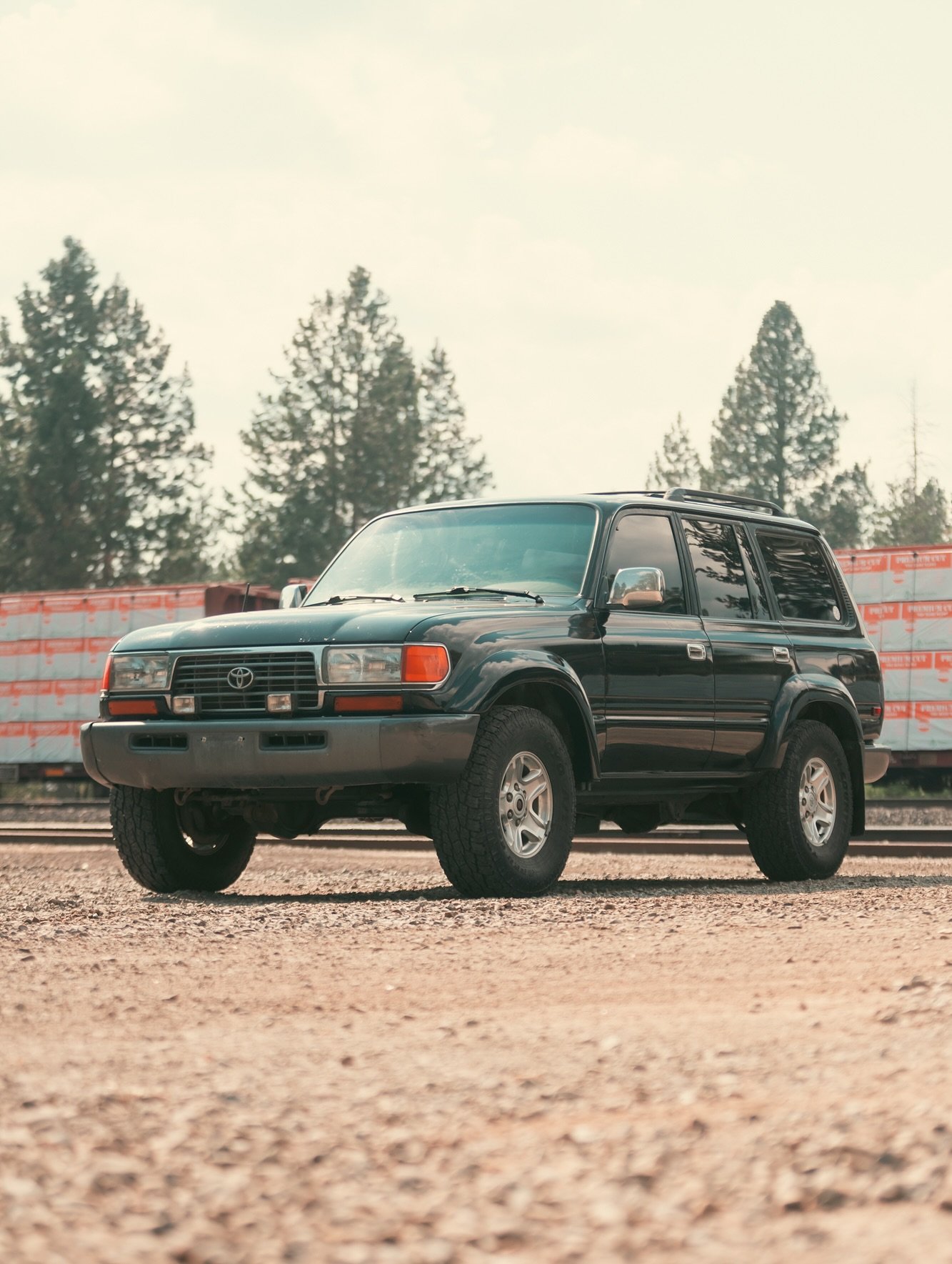 Another Land Cruiser that we recently sold. In the last month we&rsquo;ve gone from having 5 or 6 cruisers around to only 3&hellip; time to buy more! #thedirttourist