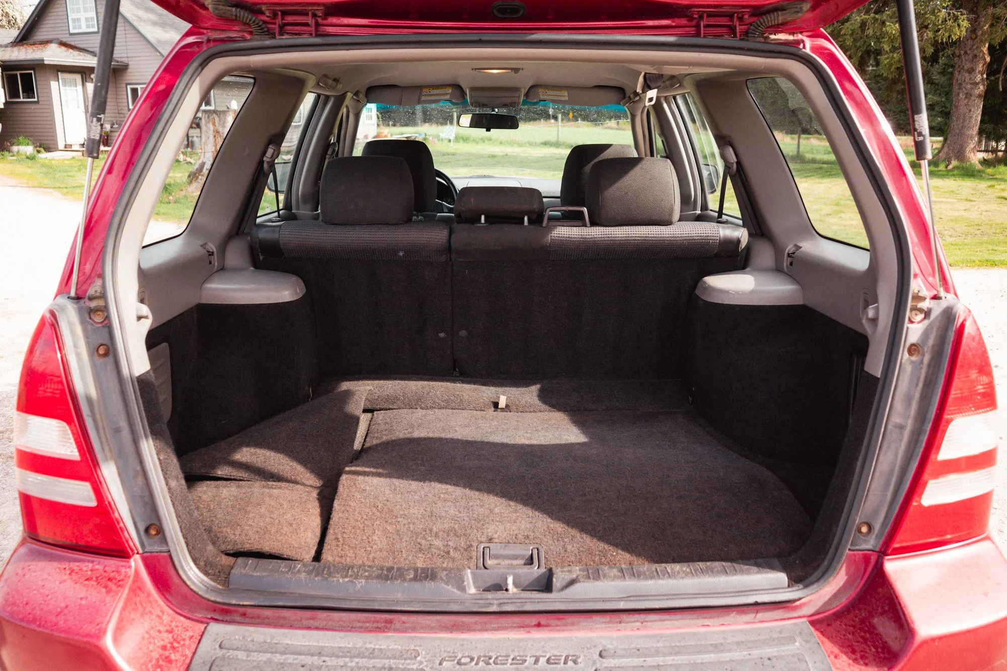 2004 Subaru Forester XT-6.jpg